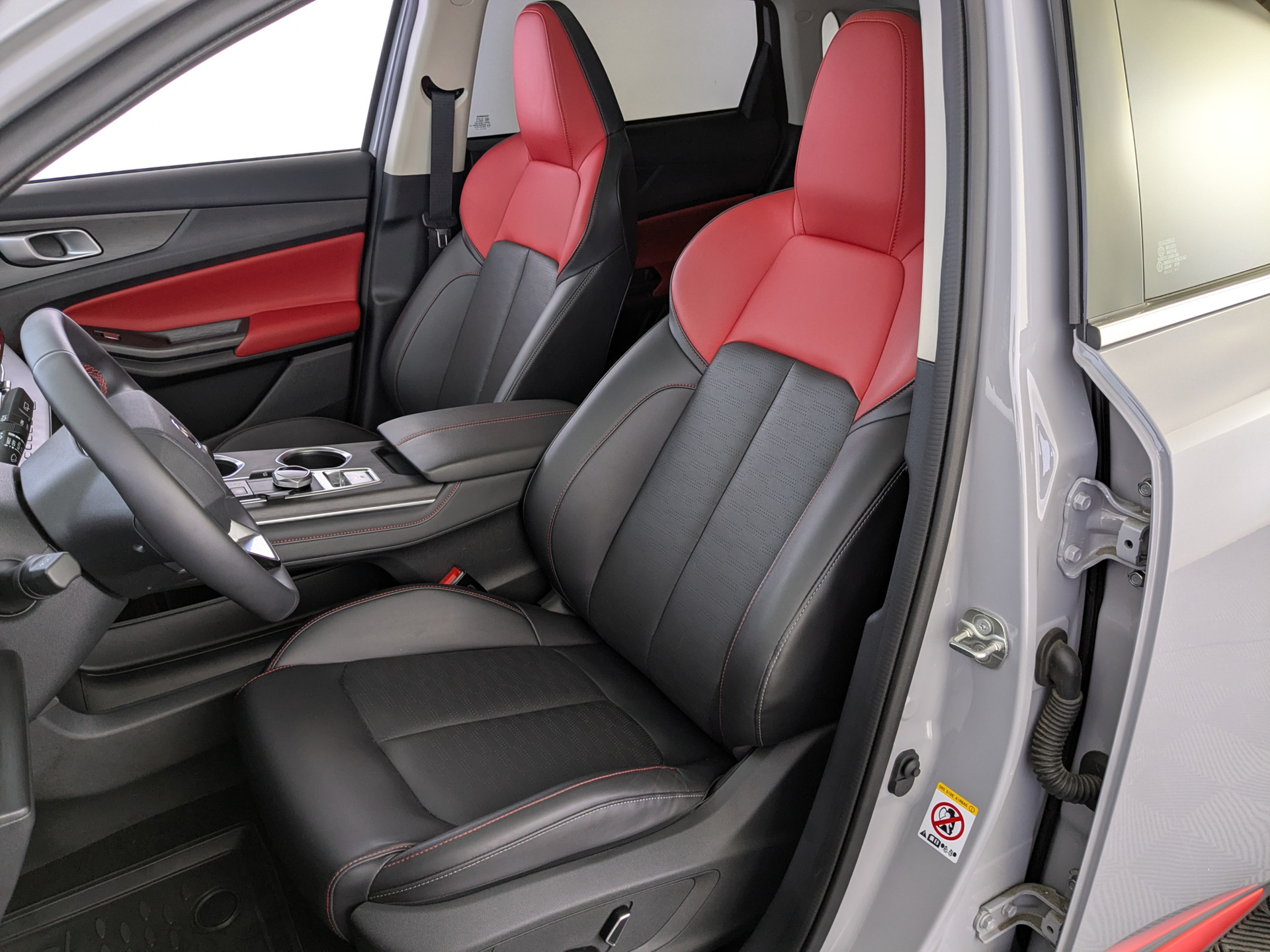 CHANGAN UNI-S 1.50 (181 л.с), автомат, 2024, пробег 10 212 км