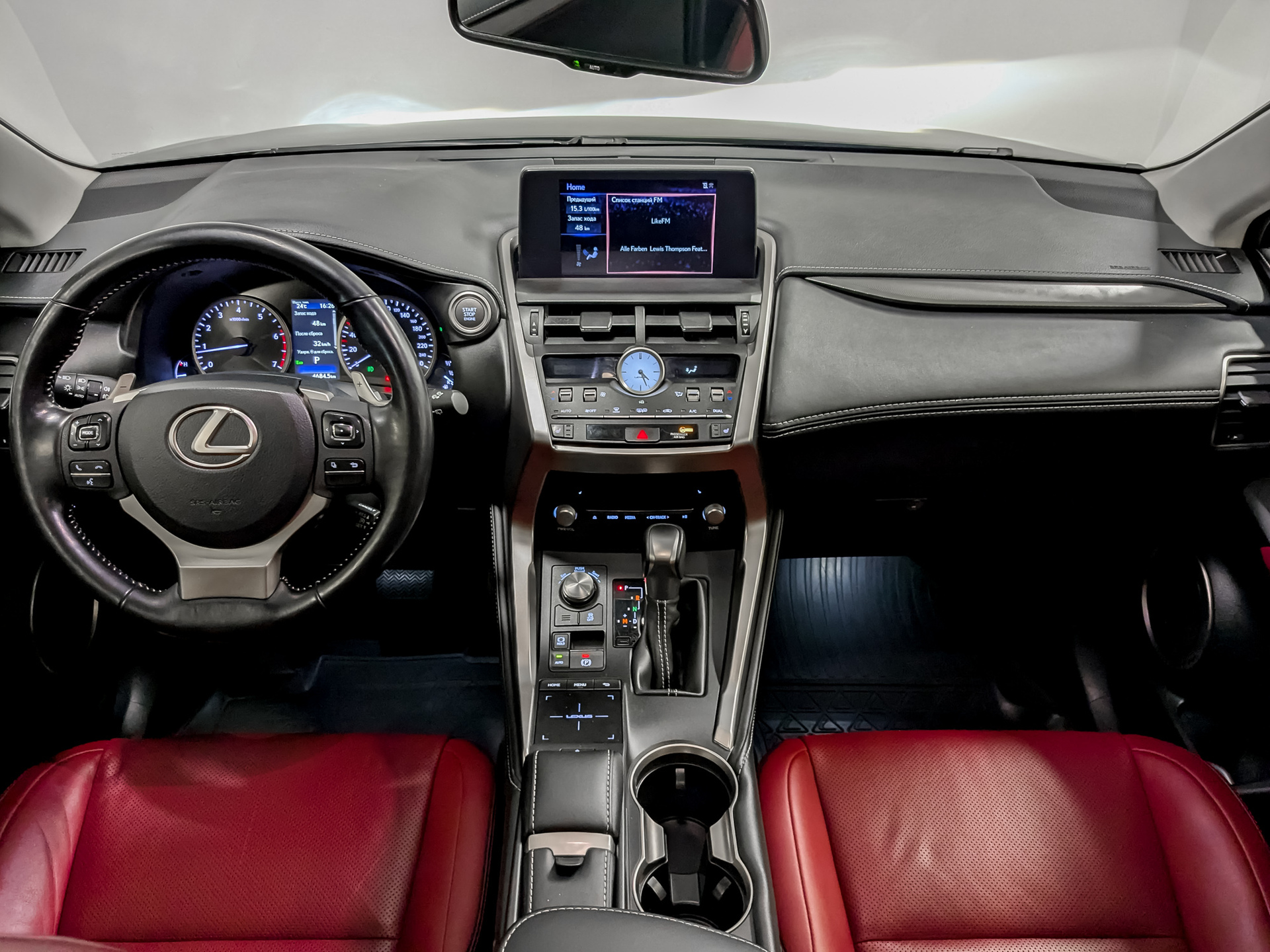 LEXUS NX 2.00 (238 л.с), автомат, 2019, пробег 64 681 км