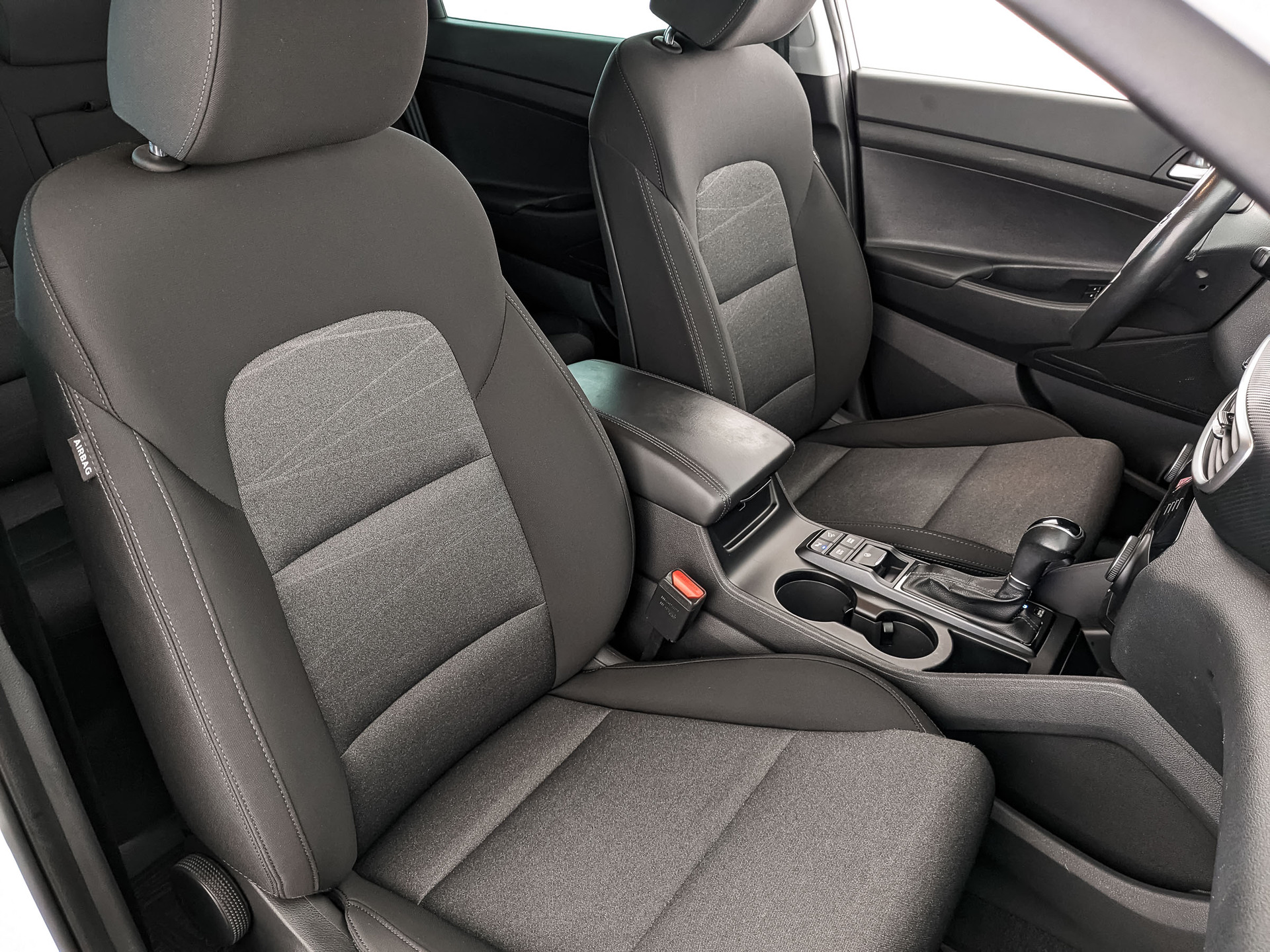HYUNDAI Tucson 2.00 (149 л.с), автомат, 2018, пробег 105 702 км