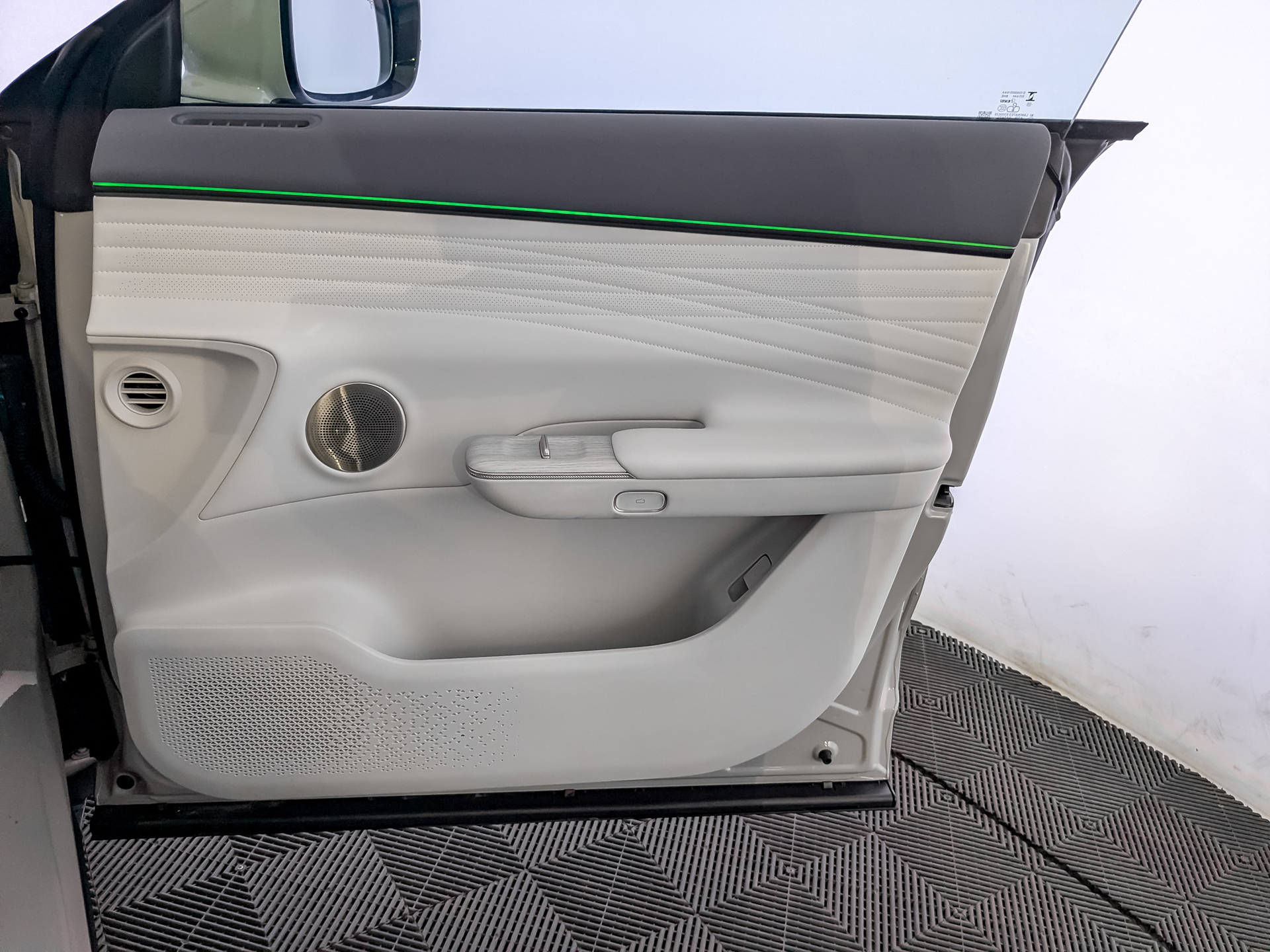 EXLANTIX ET 1.50 (190 л.с), автомат, 2025, пробег 38 730 км