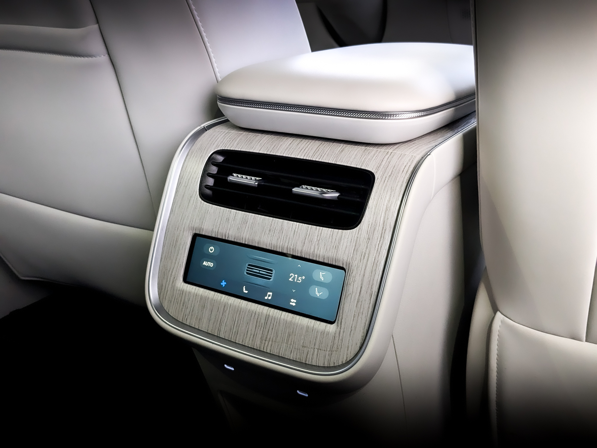 EXLANTIX ET 1.50 (190 л.с), автомат, 2025, пробег 38 730 км