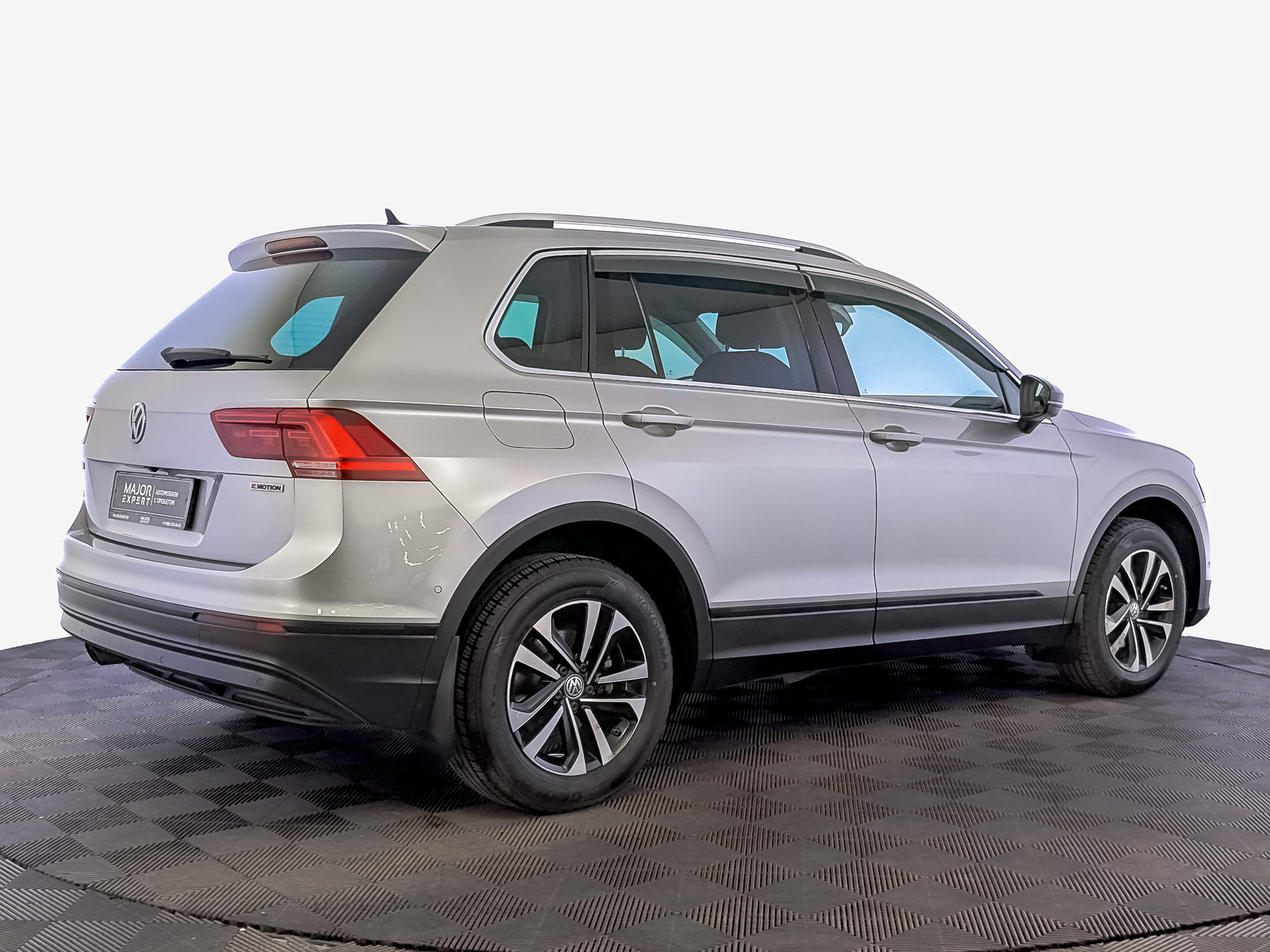 VOLKSWAGEN Tiguan 1.40 (150 л.с), автомат, 2019, пробег 81 862 км