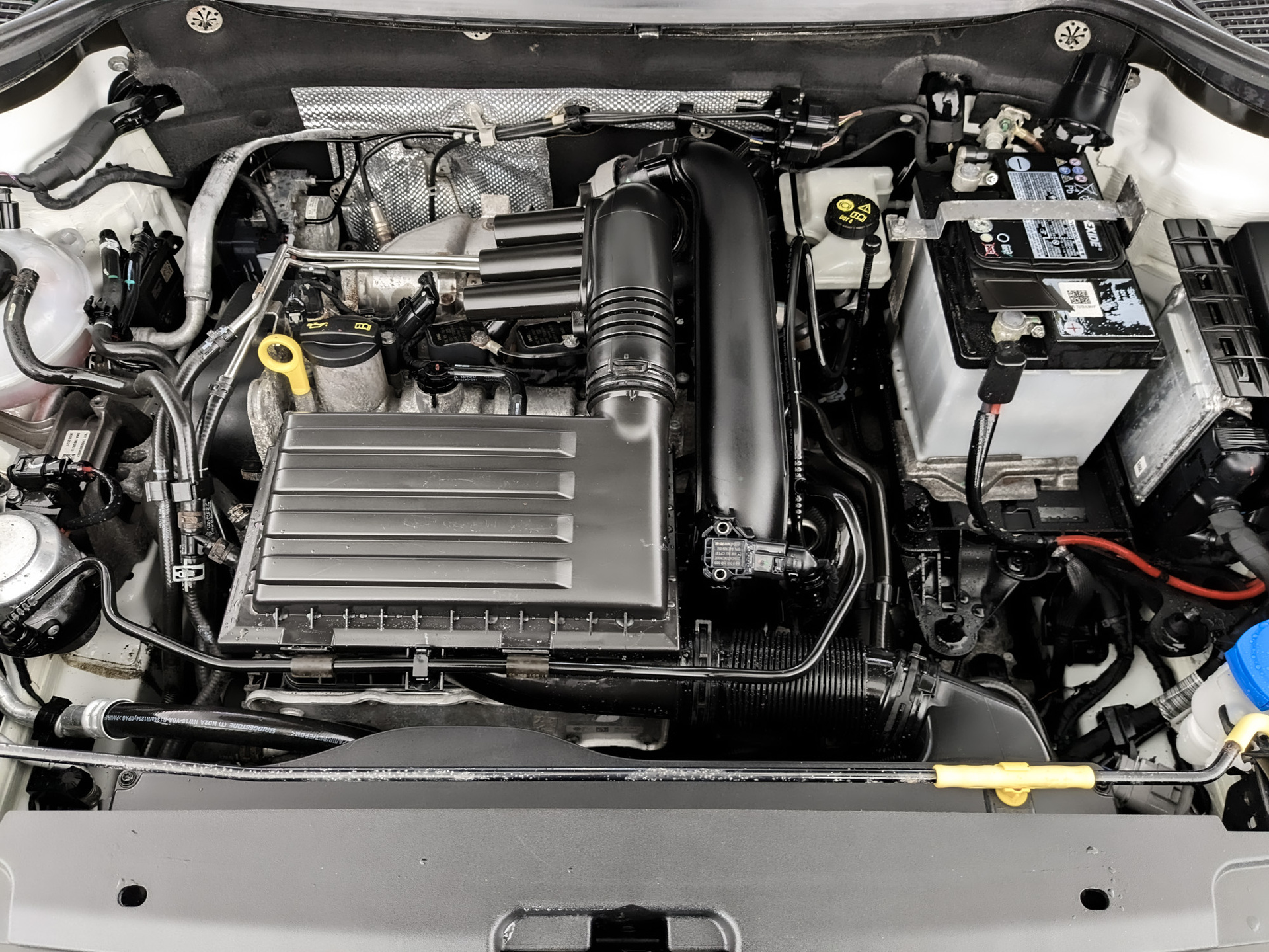 VOLKSWAGEN Taos 1.40 (150 л.с), автомат, 2021, пробег 81 034 км
