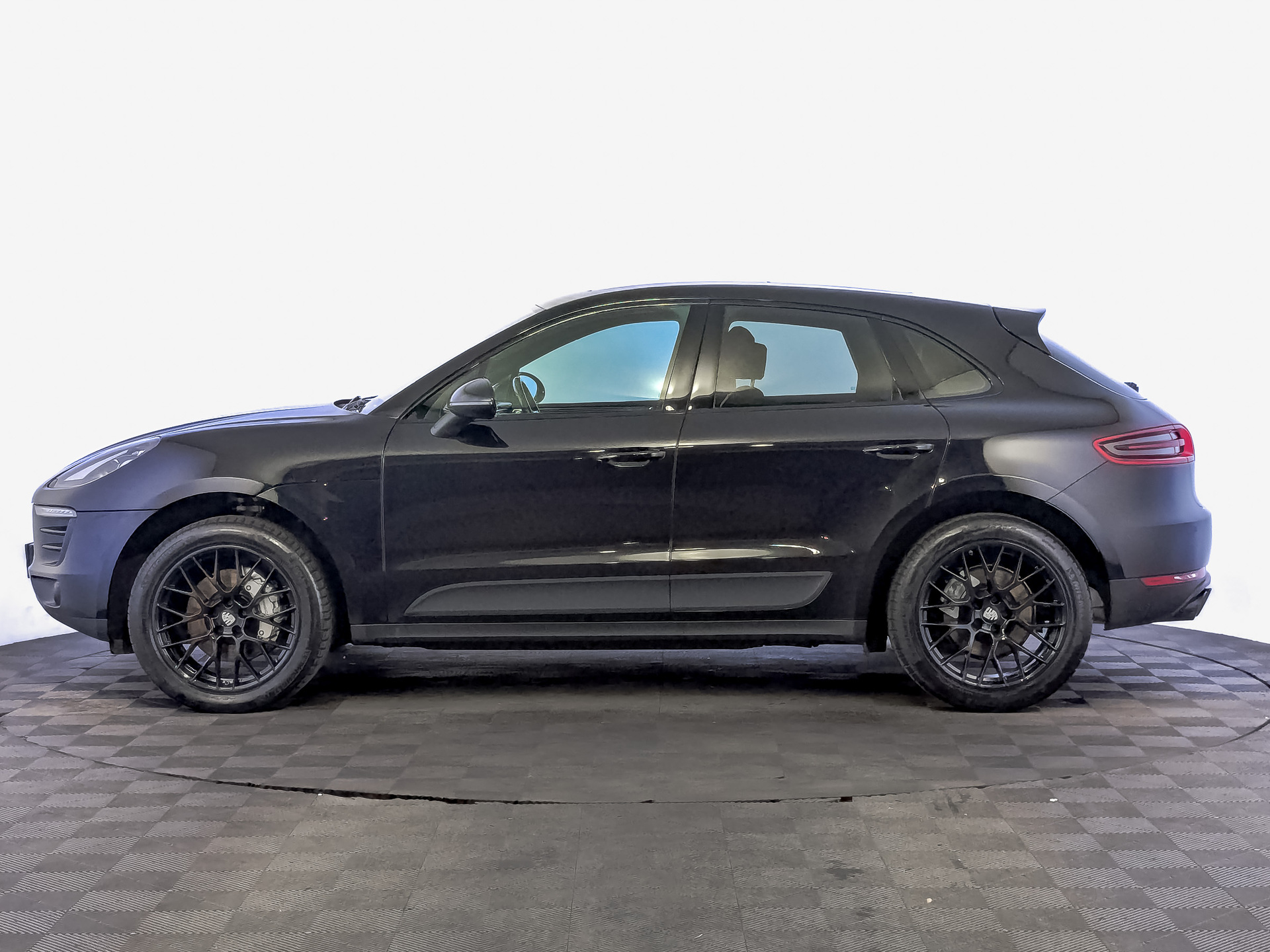 PORSCHE Macan 3.00 (245 л.с), автомат, 2018, пробег 108 529 км