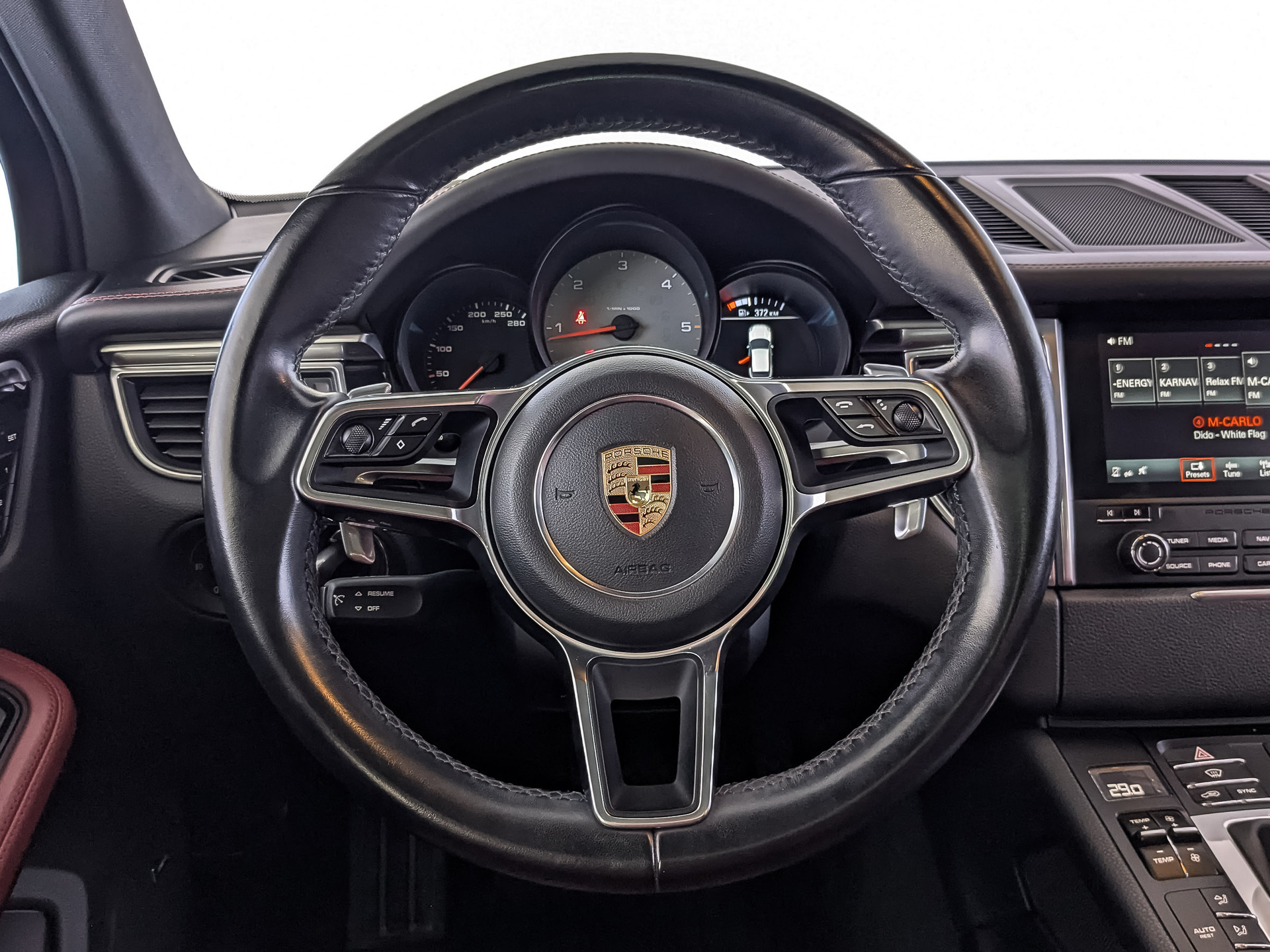 PORSCHE Macan 3.00 (245 л.с), автомат, 2018, пробег 108 529 км