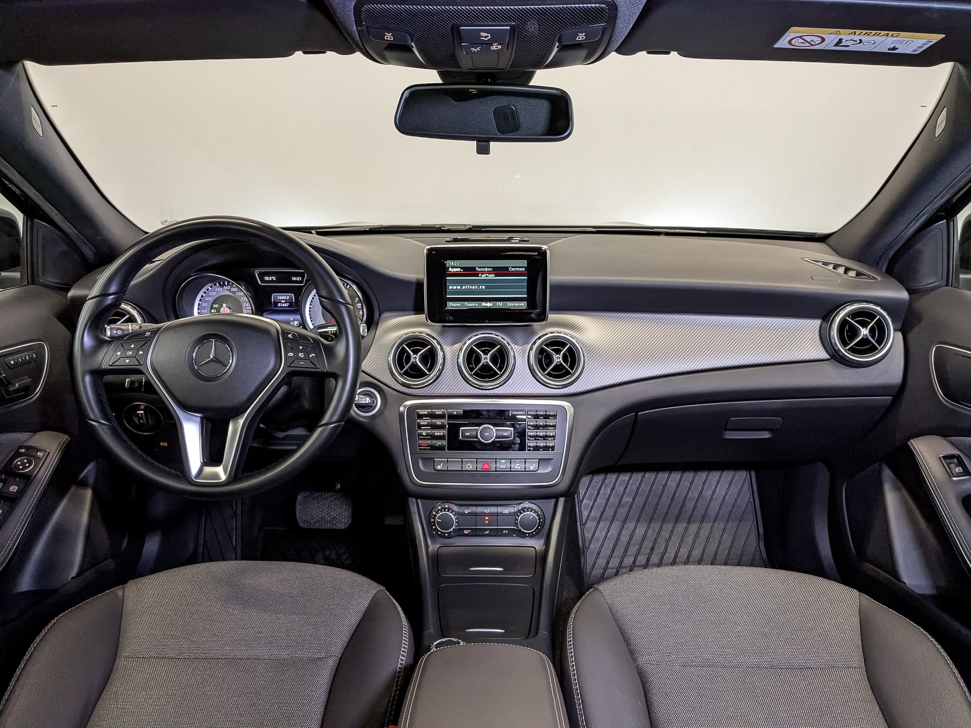 MERCEDES-BENZ GLA 1.60 (156 л.с), автомат, 2014, пробег 51 647 км