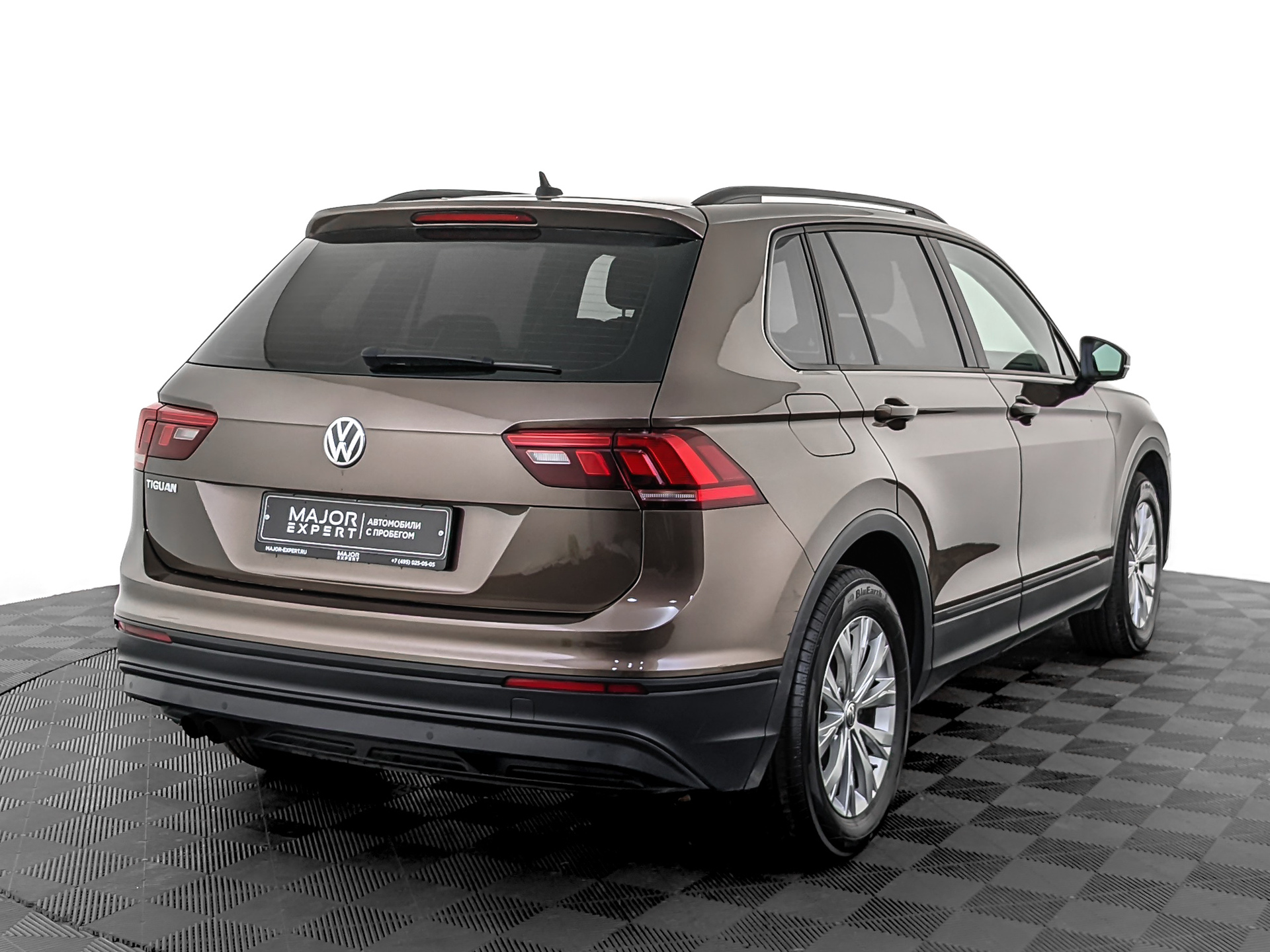 VOLKSWAGEN Tiguan 1.40 (150 л.с), автомат, 2018, пробег 37 000 км
