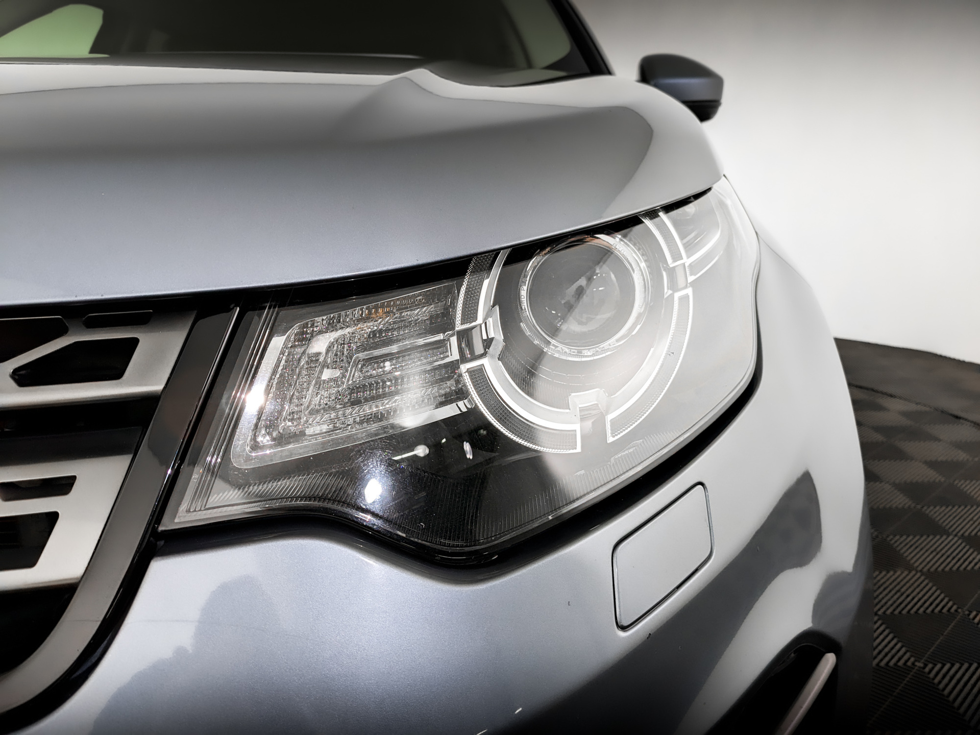 LAND ROVER Discovery Sport 2.00 (149 л.с), автомат, 2019, пробег 93 120 км