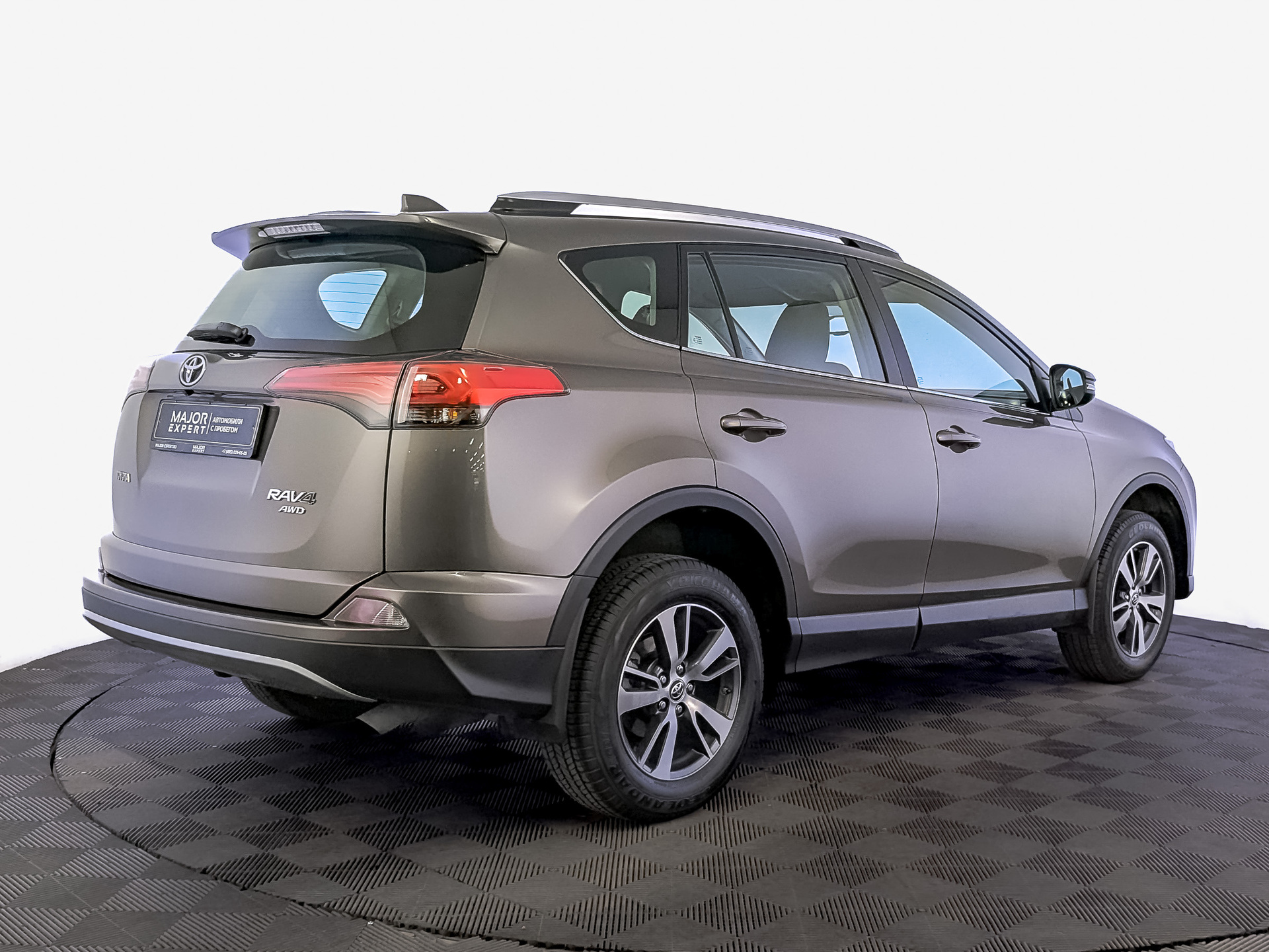 TOYOTA Rav-4 2.00 (146 л.с), автомат, 2018, пробег 51 388 км
