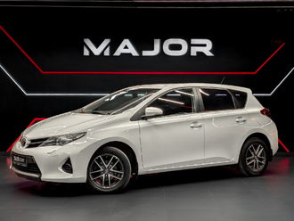 TOYOTA Auris II