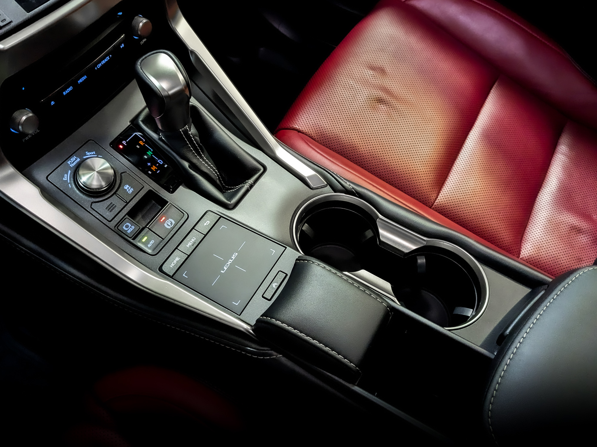 LEXUS NX 2.00 (238 л.с), автомат, 2021, пробег 69 048 км