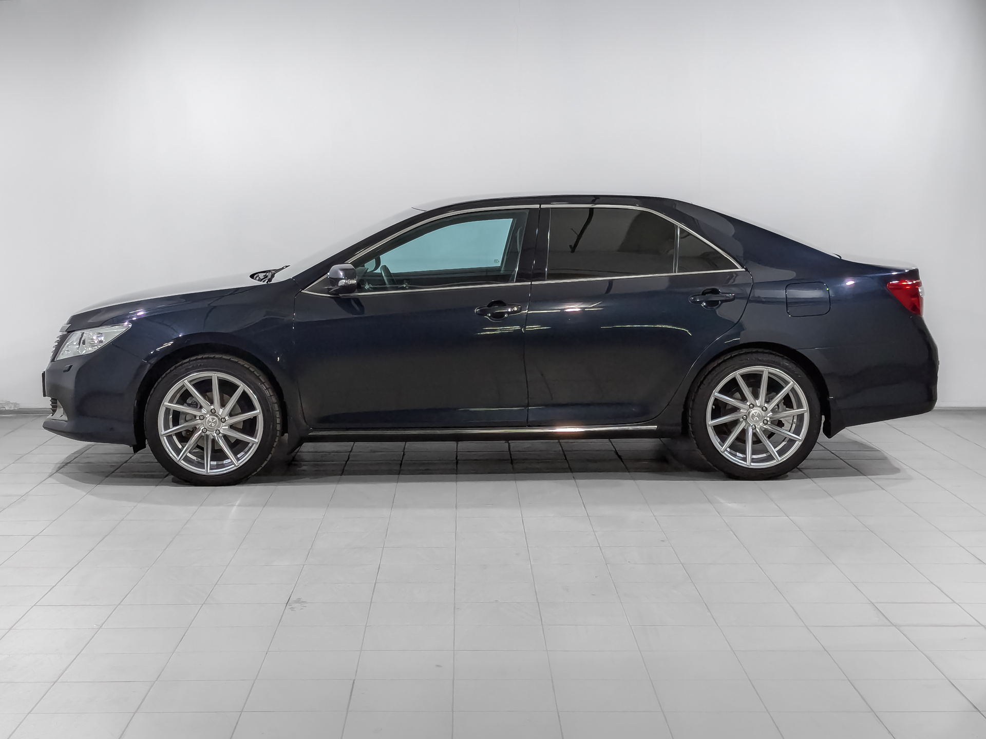 TOYOTA Camry 2.50 (181 л.с), автомат, 2013, пробег 129 591 км
