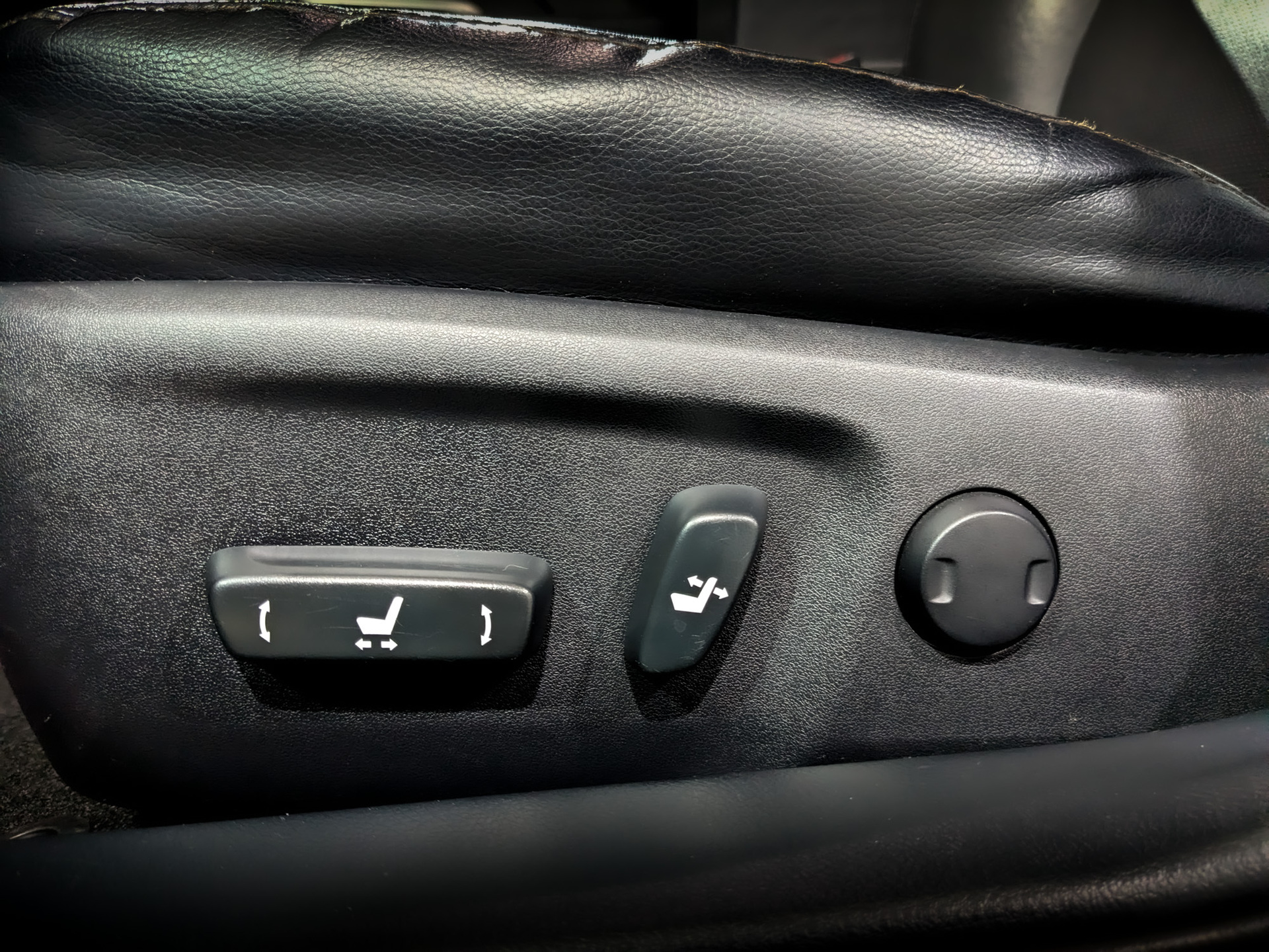 TOYOTA Camry 2.50 (181 л.с), автомат, 2013, пробег 129 591 км