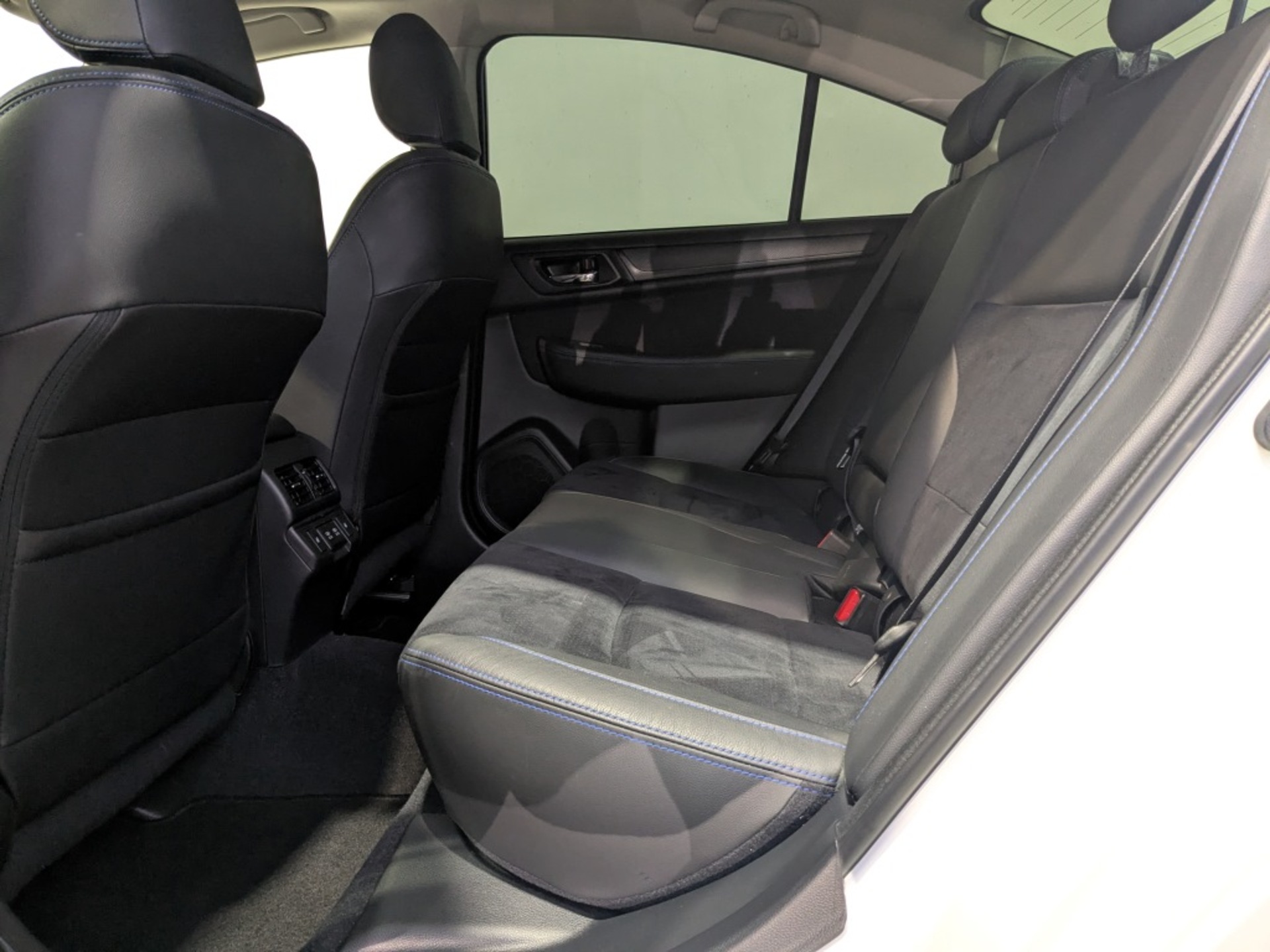 SUBARU Legacy 2.50 (175 л.с), автомат, 2020, пробег 55 971 км