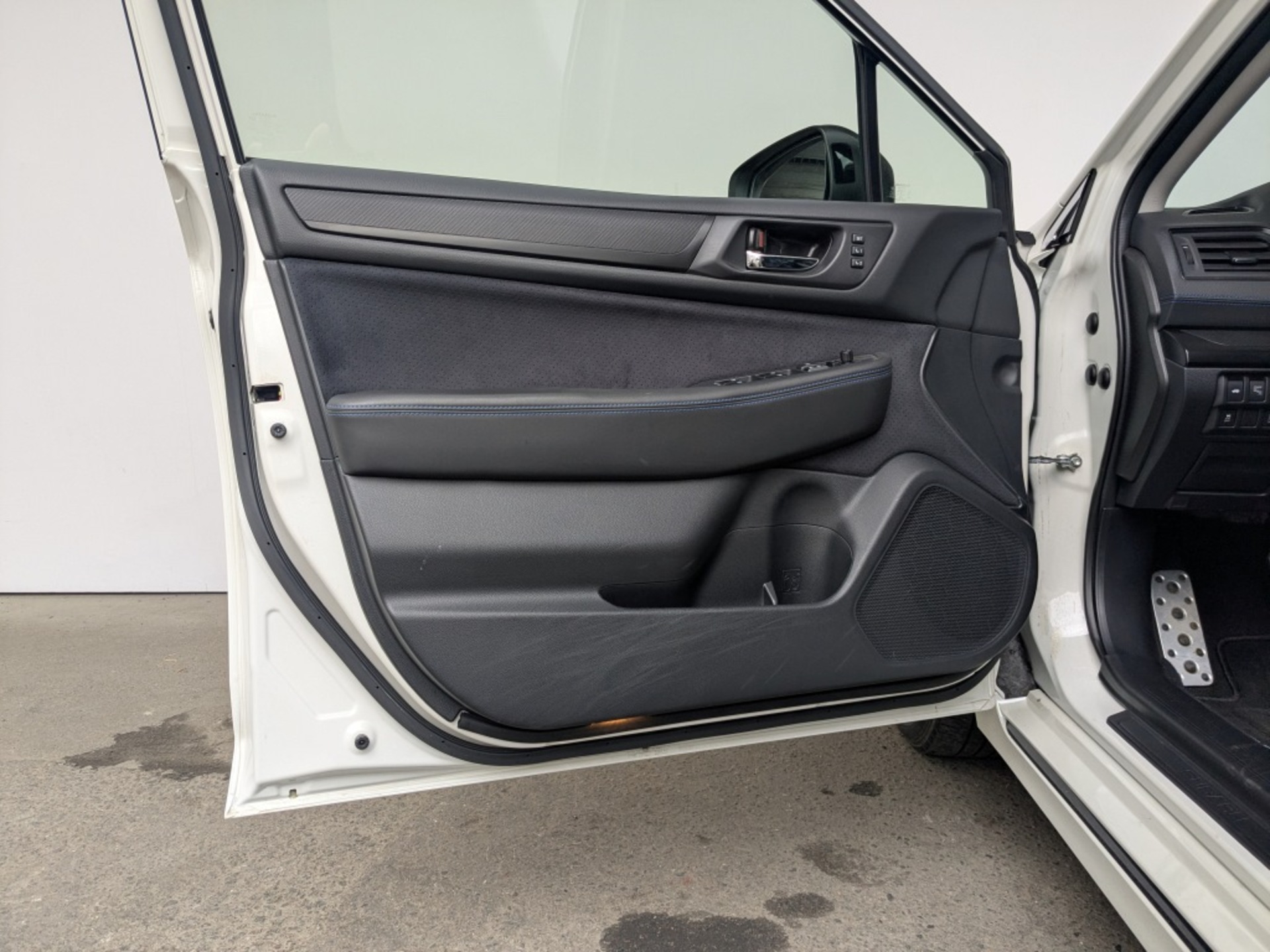 SUBARU Legacy 2.50 (175 л.с), автомат, 2020, пробег 55 971 км