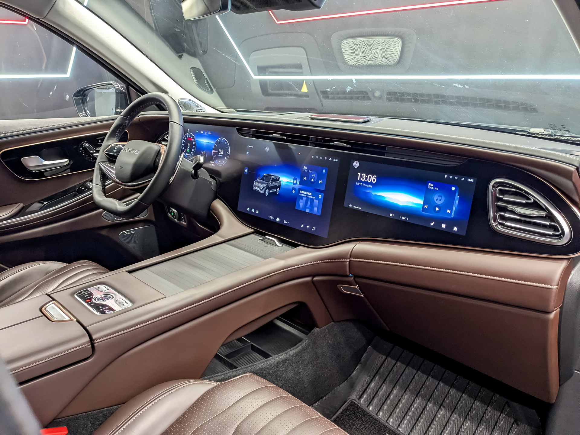 EXEED VX I China (Lanyue) 2.00 (249 л.с), автомат, 2023, пробег 47 000 км
