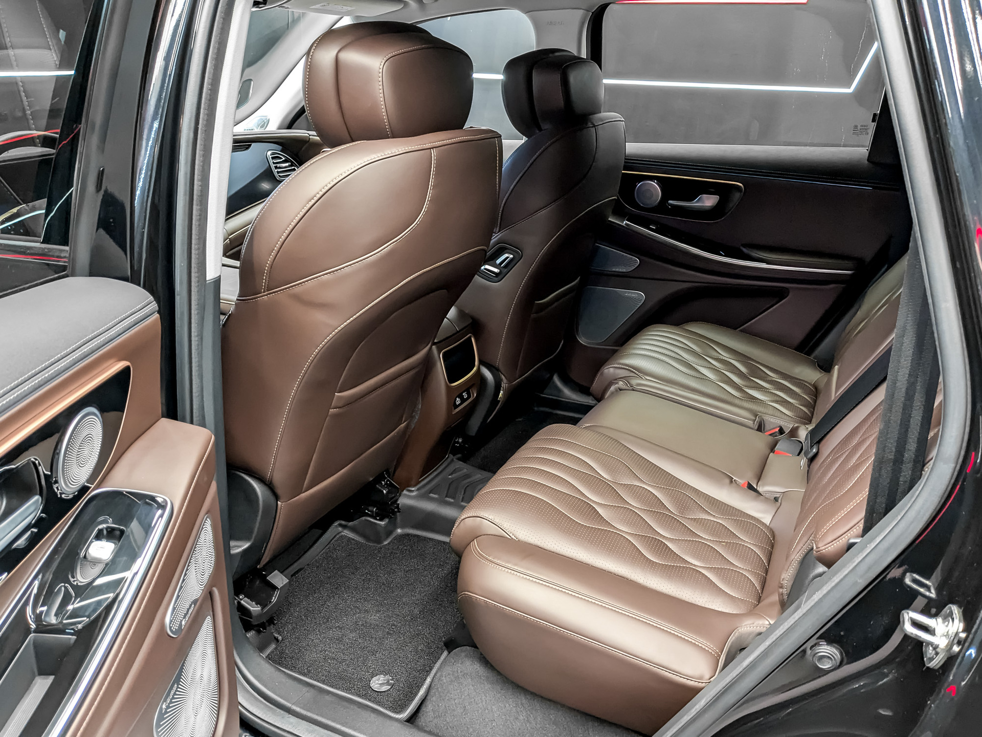 EXEED VX I China (Lanyue) 2.00 (249 л.с), автомат, 2023, пробег 47 000 км