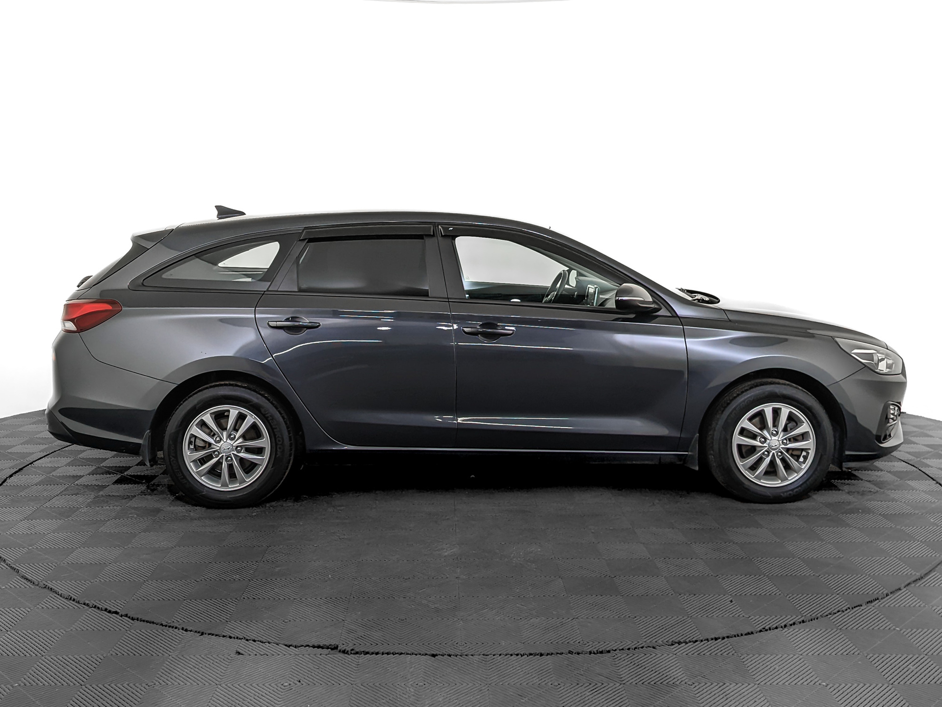 HYUNDAI i30 1.50 (110 л.с), автомат, 2022, пробег 103 890 км