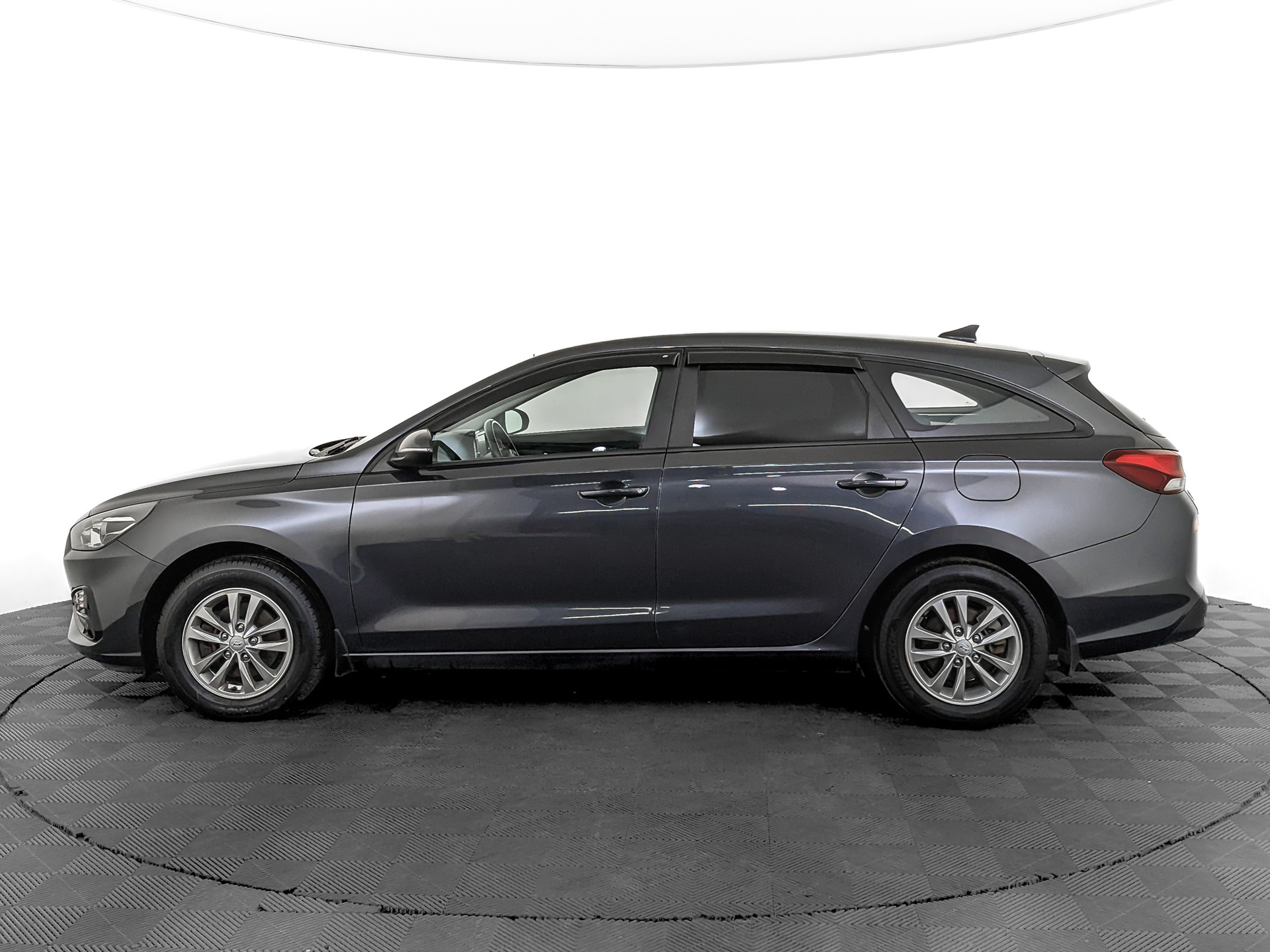 HYUNDAI i30 1.50 (110 л.с), автомат, 2022, пробег 103 890 км