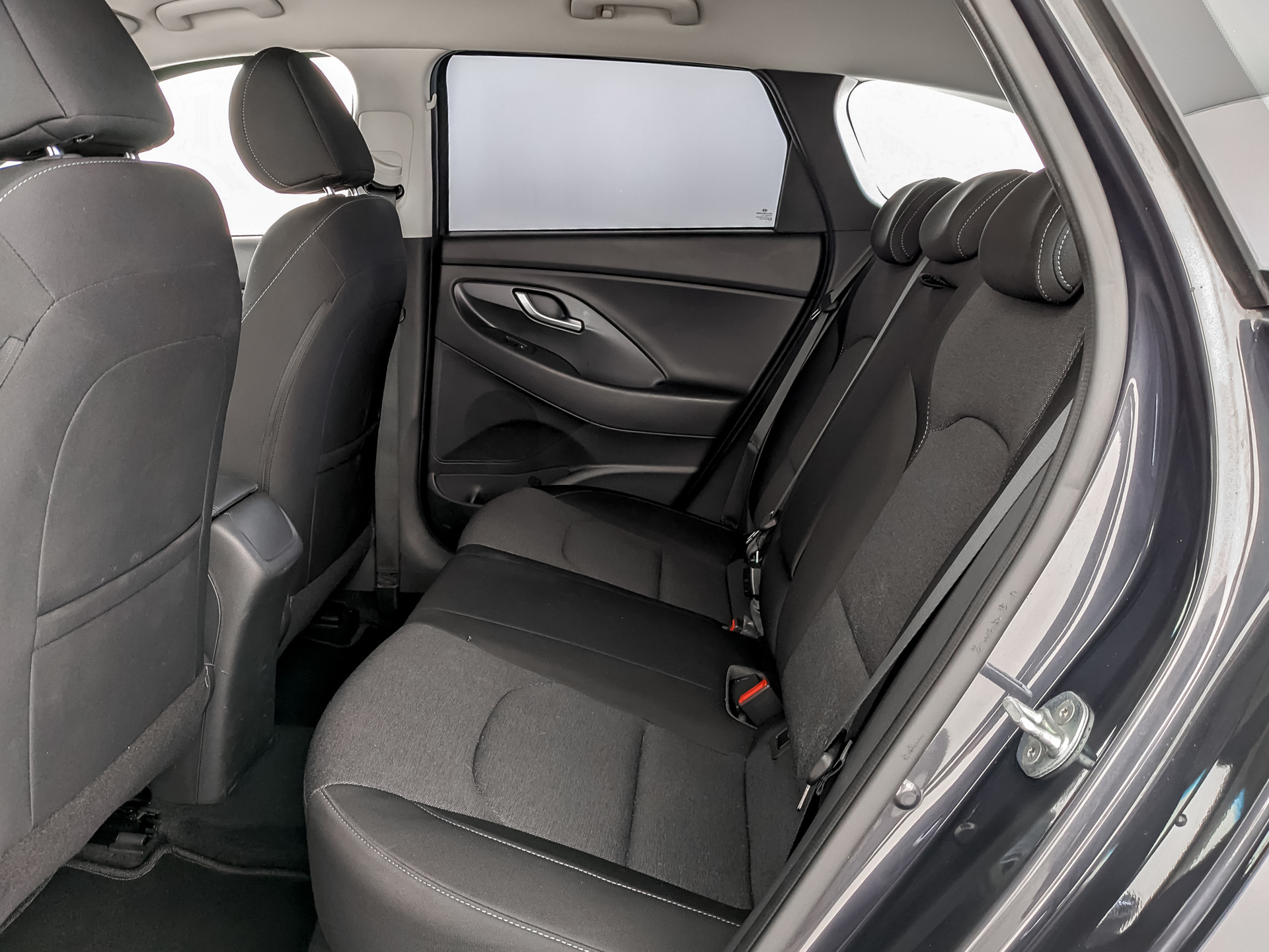 HYUNDAI i30 1.50 (110 л.с), автомат, 2022, пробег 103 890 км