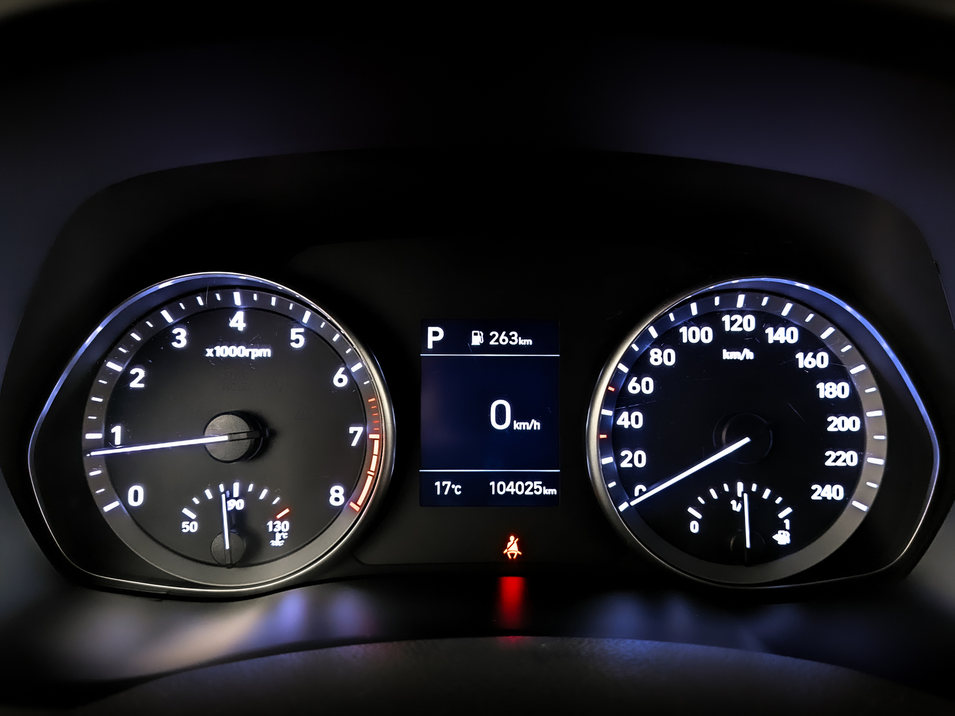 HYUNDAI i30 1.50 (110 л.с), автомат, 2022, пробег 103 890 км