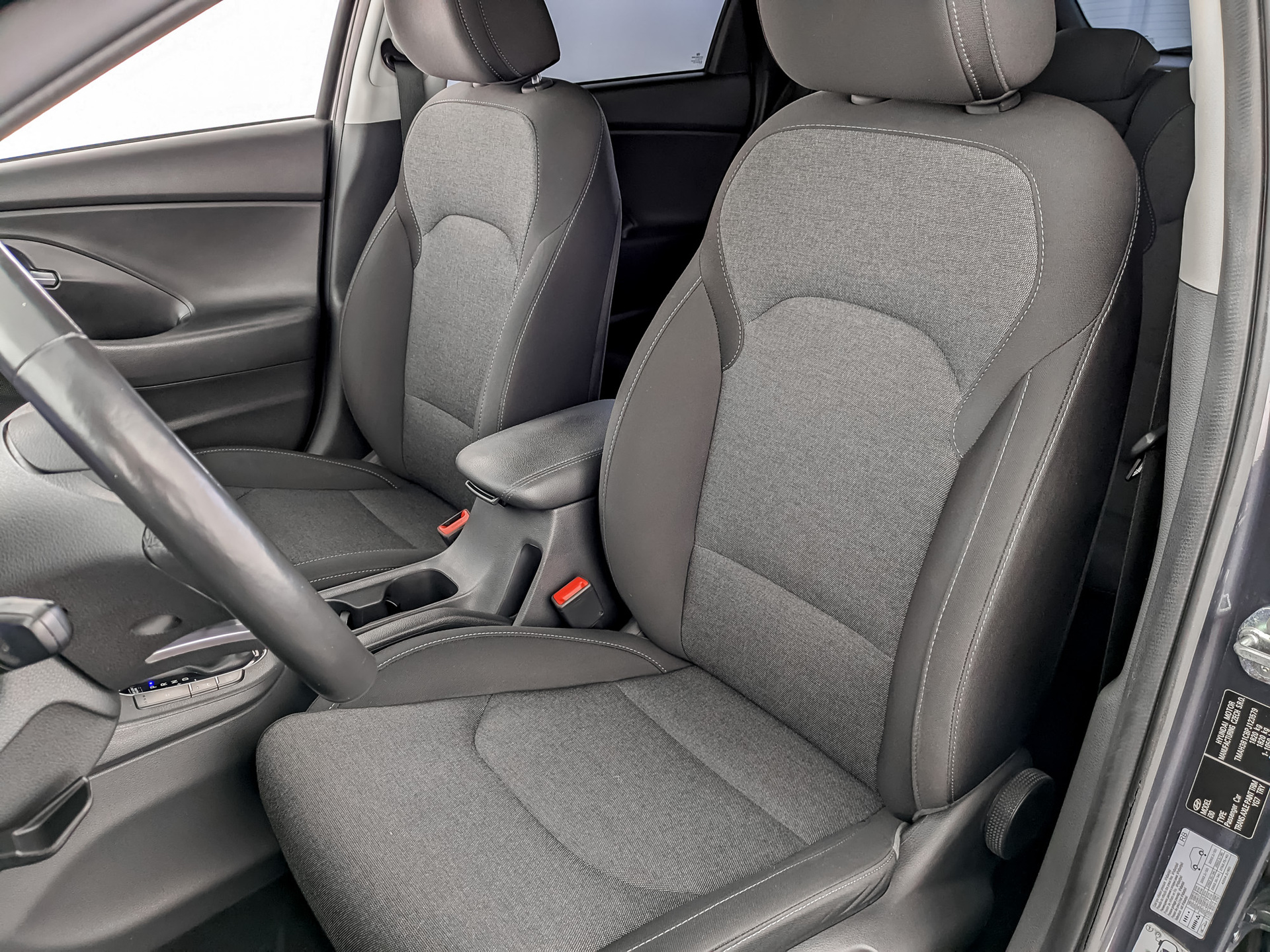HYUNDAI i30 1.50 (110 л.с), автомат, 2022, пробег 103 890 км