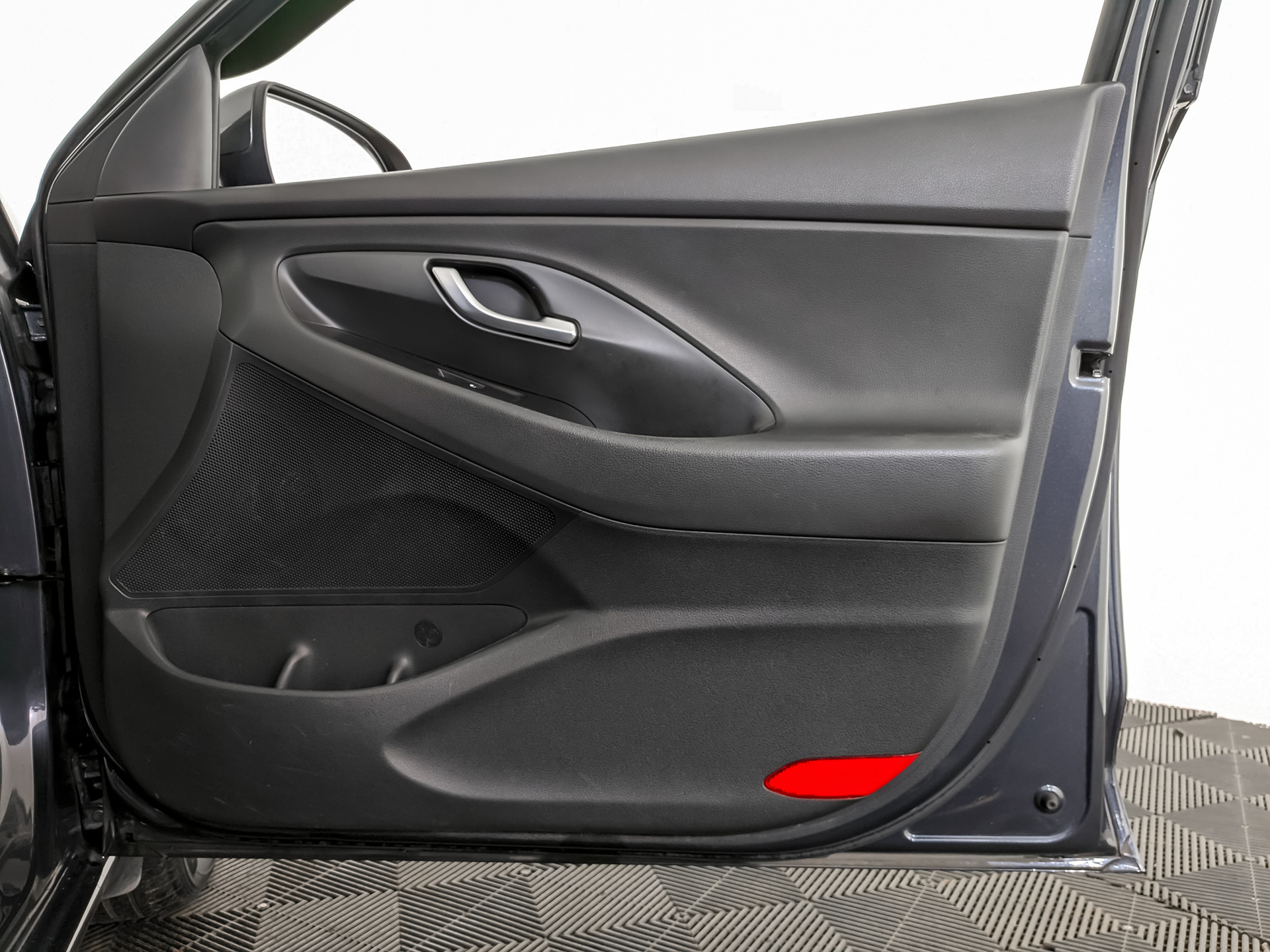HYUNDAI i30 1.50 (110 л.с), автомат, 2022, пробег 103 890 км