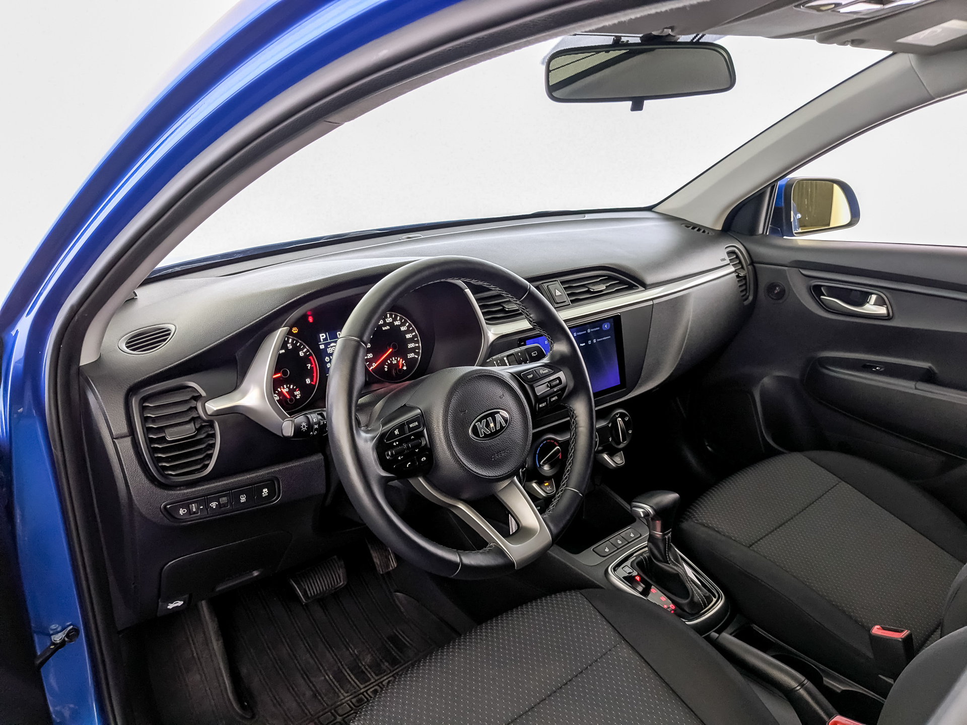KIA Rio X 1.60 (123 л.с), автомат, 2021, пробег 27 861 км