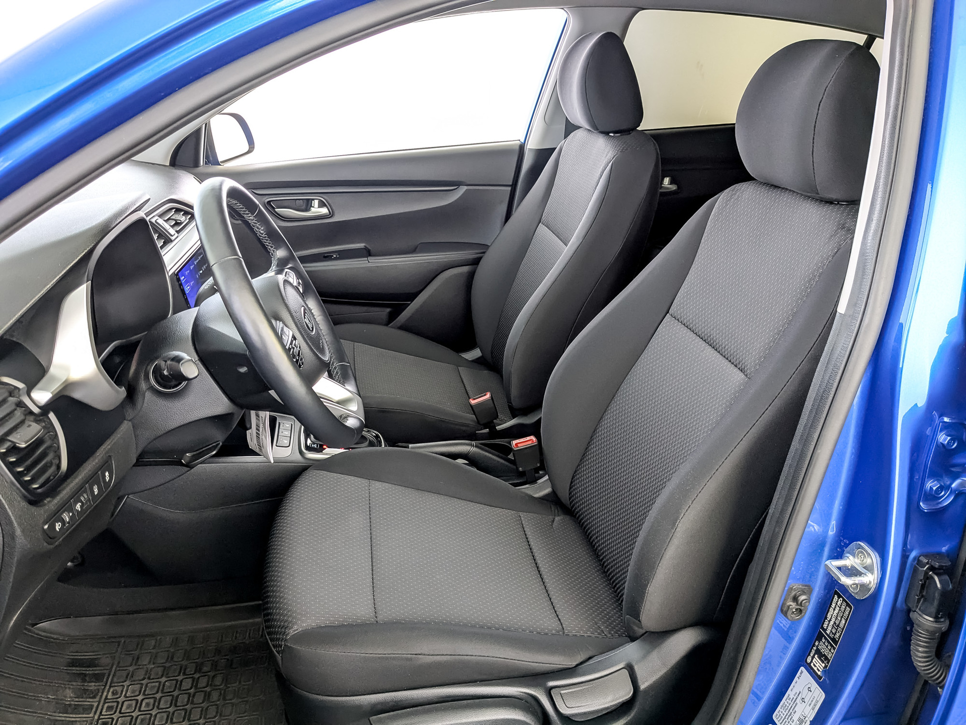 KIA Rio X 1.60 (123 л.с), автомат, 2021, пробег 27 861 км