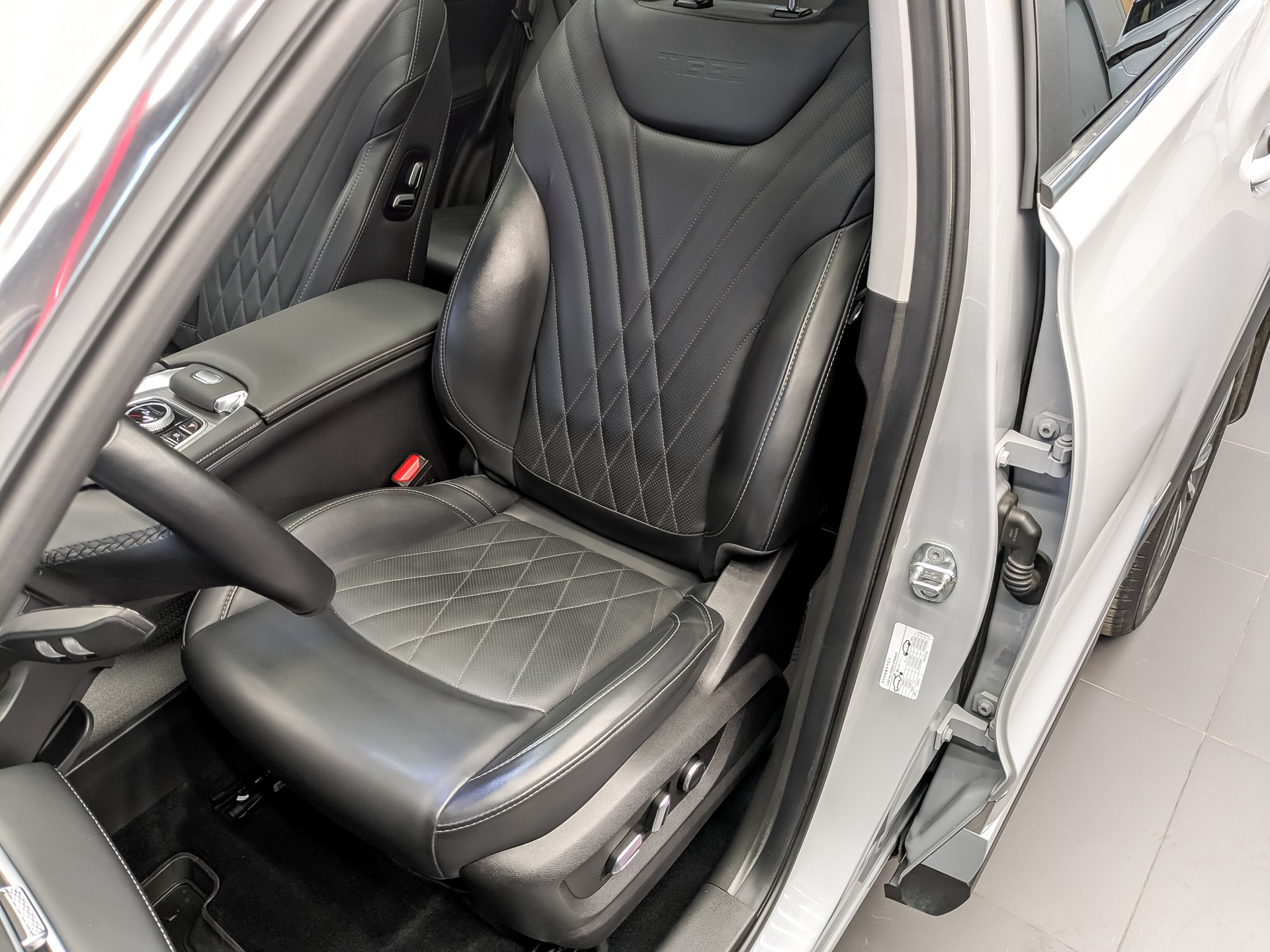 CHERY Tiggo 8 Pro 2.00 (197 л.с), автомат, 2023, пробег 37 273 км