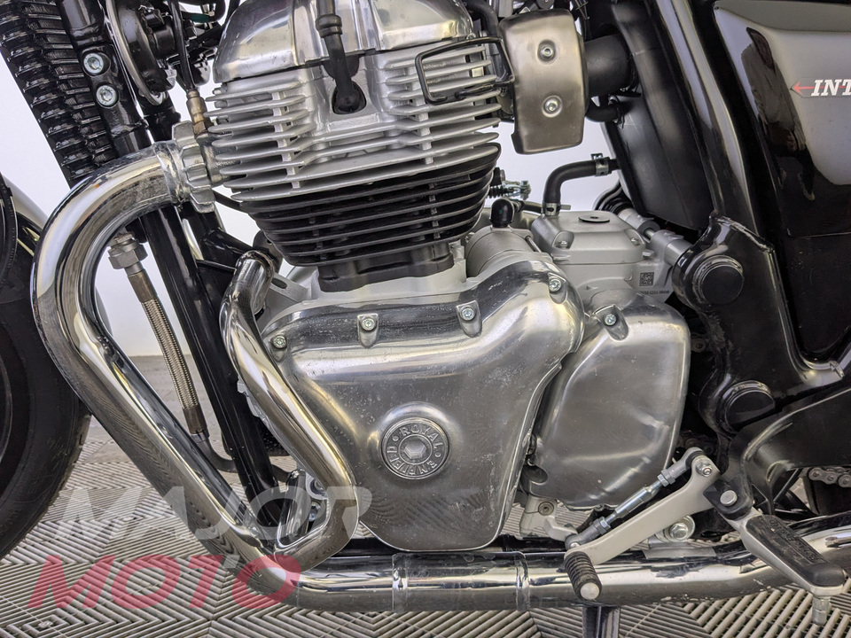 Royal Enfield Interceptor 650 - фото №11