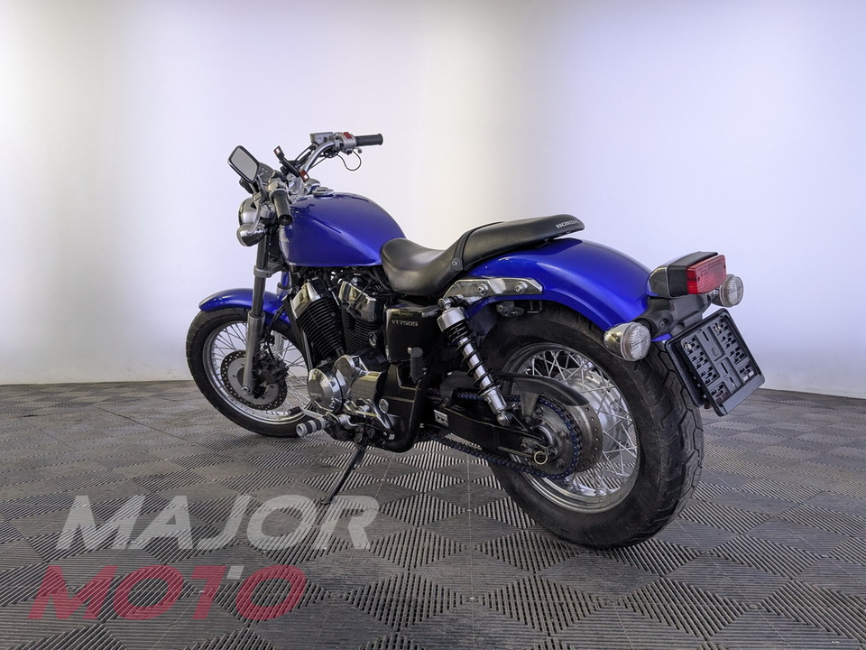Honda VT750C2 - фото №8