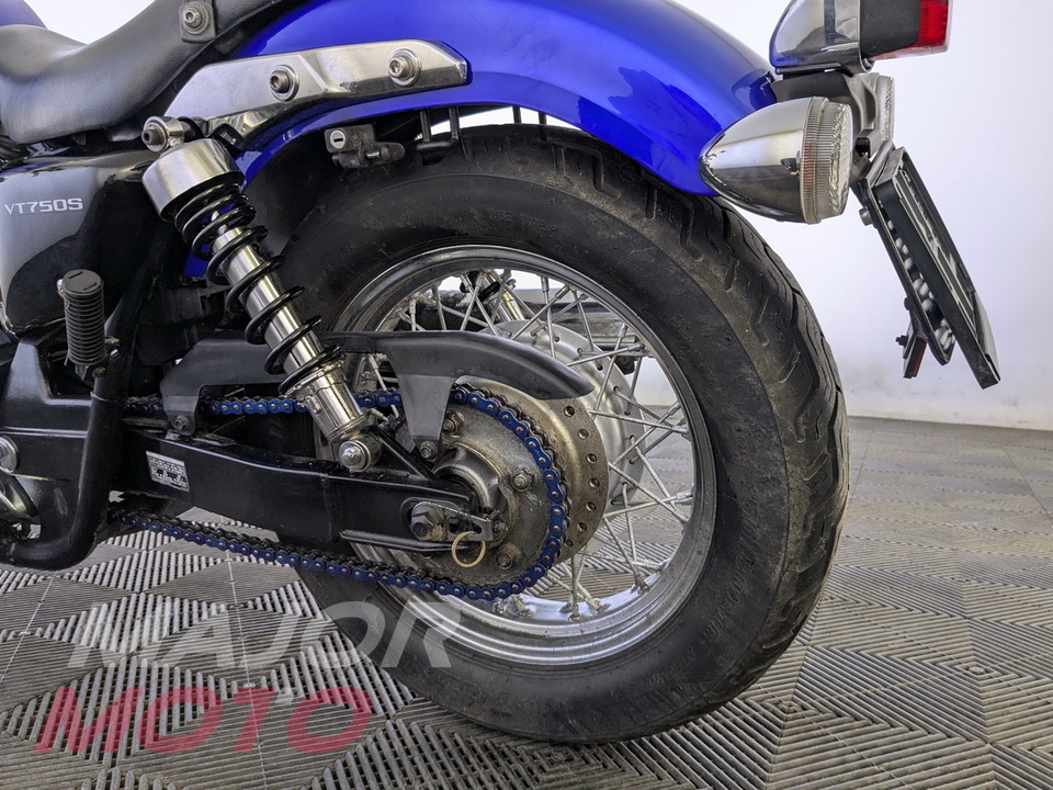 Honda VT750C2 - фото №15