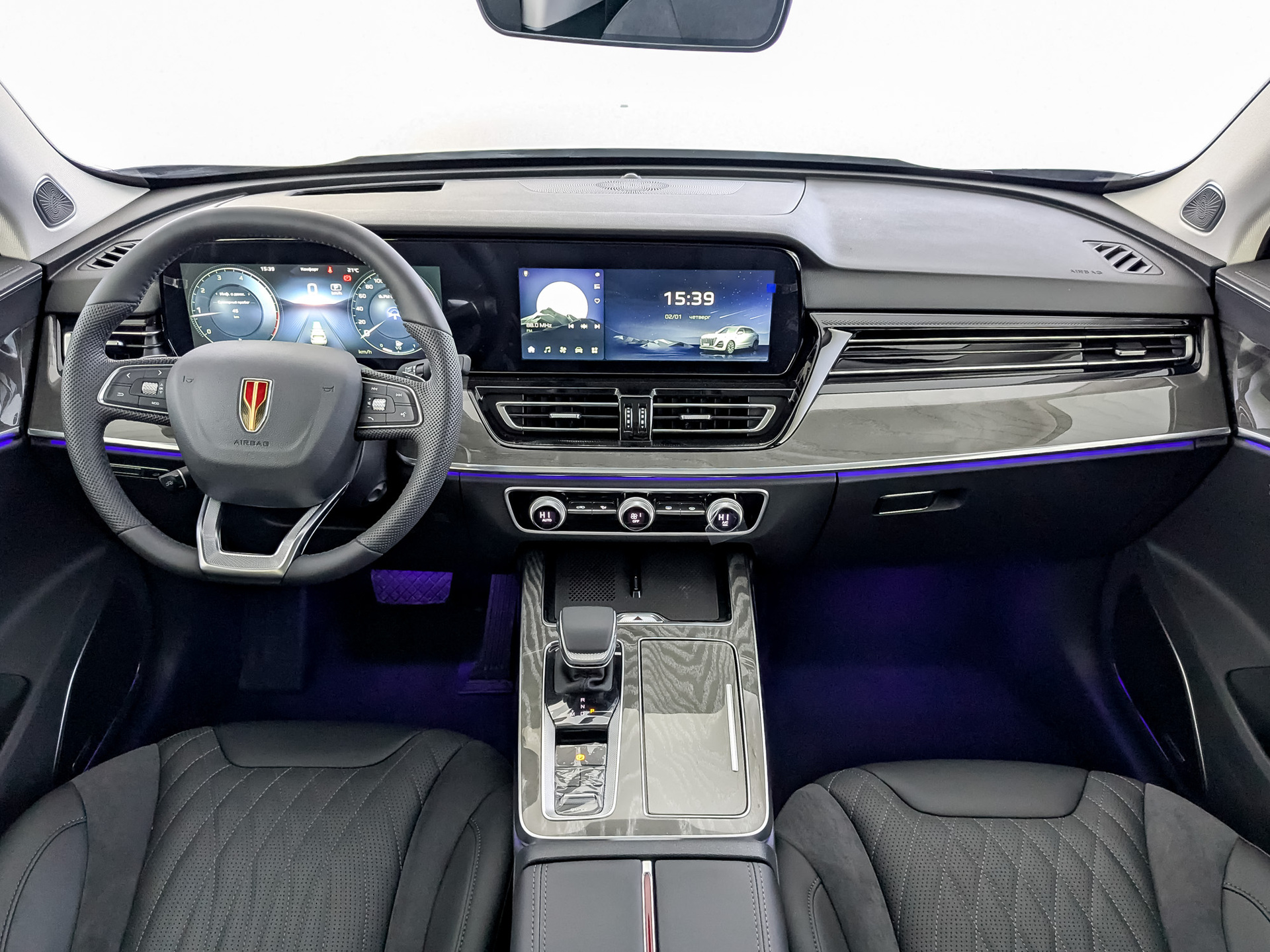 Фото Hongqi HS5 FL Deluxe  2.0T/245 8AT 4WD