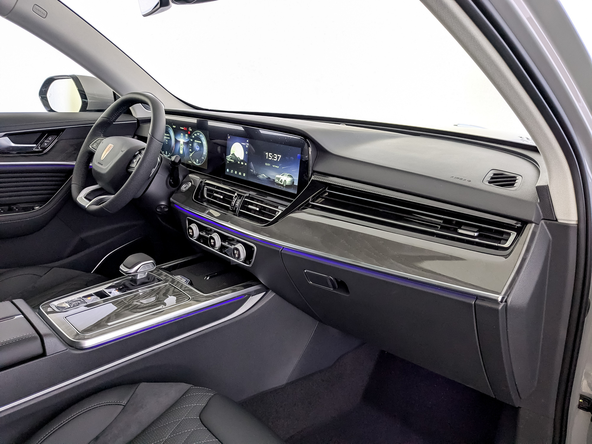 Фото Hongqi HS5 FL Deluxe  2.0T/245 8AT 4WD