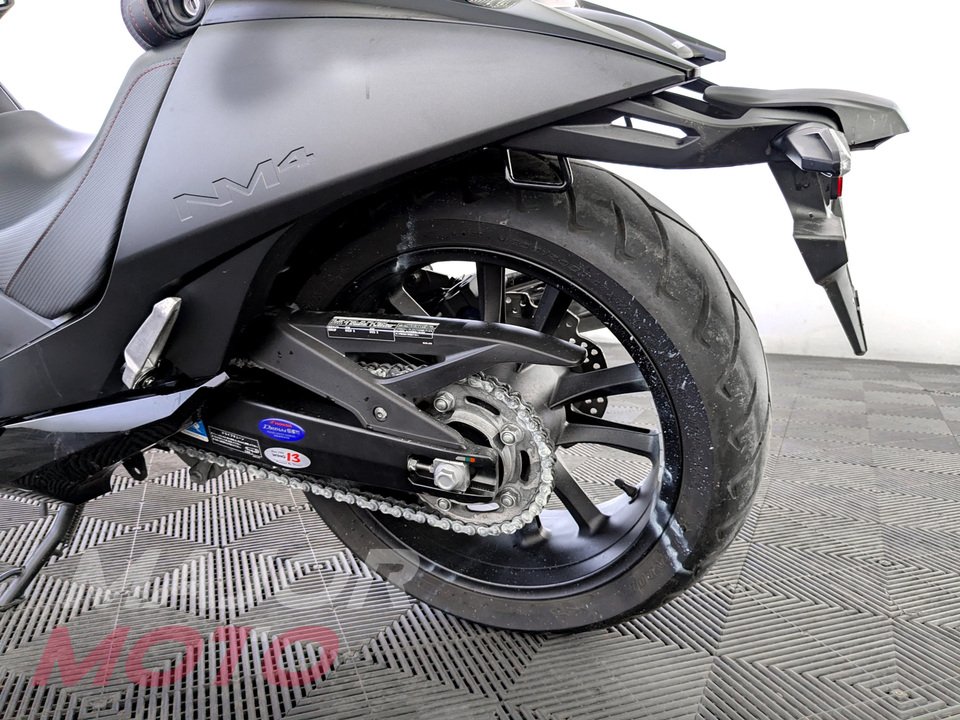 Honda NM4-02 - фото №11