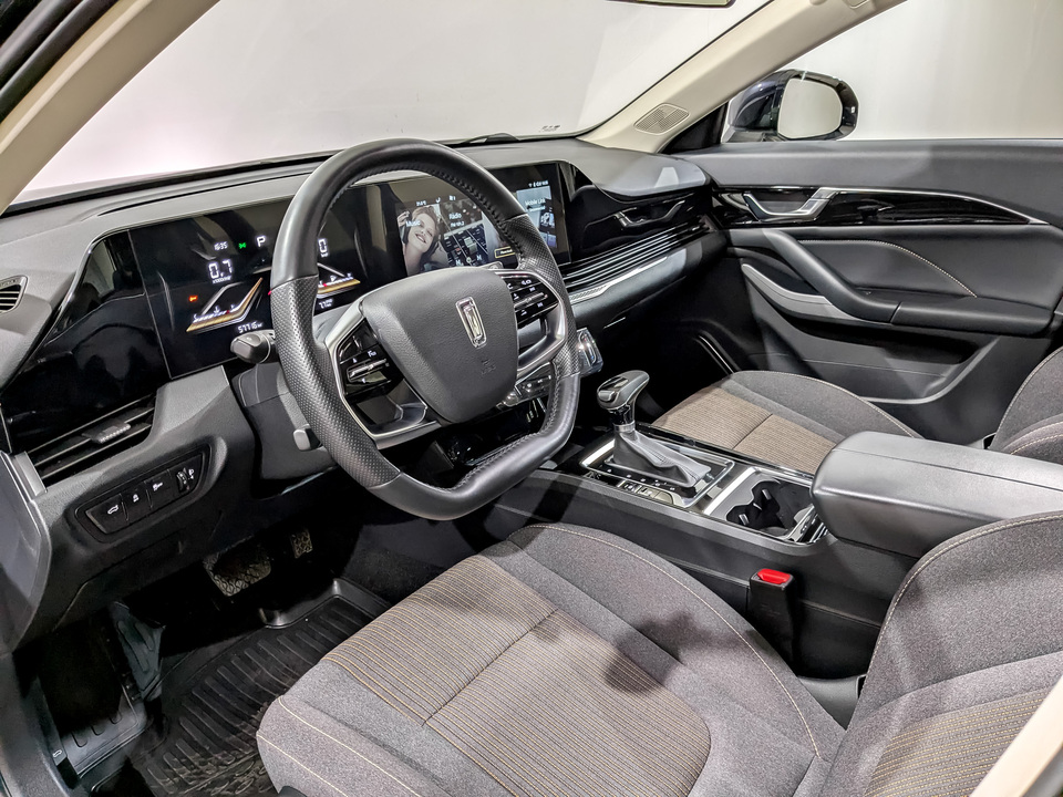 Фото FAW Bestune B70 с пробегом 57 485 км