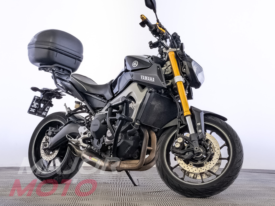 Yamaha MT-09 - фото №2