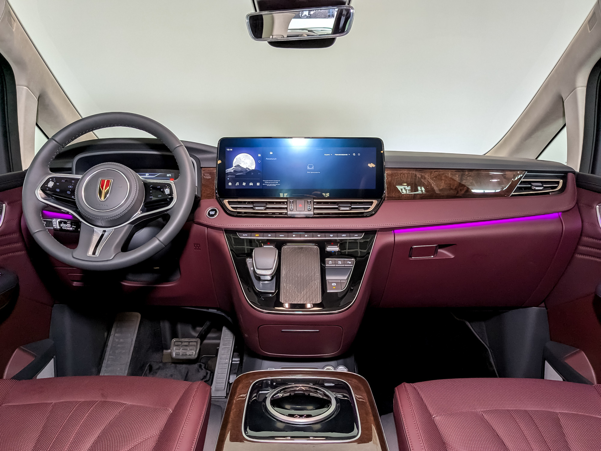 Фото Hongqi HQ9 Executive 2.0T/245 8AT