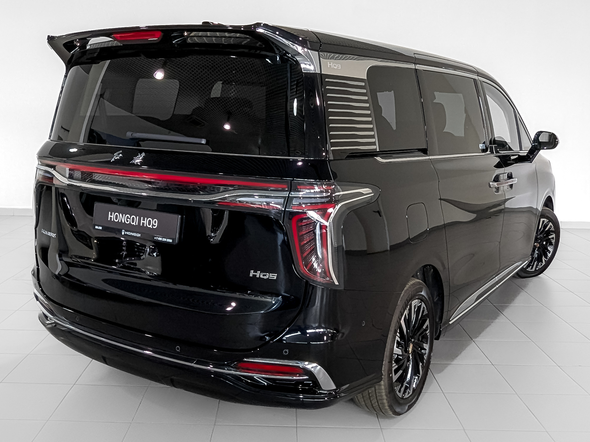 Фото Hongqi HQ9 Executive 2.0T/245 8AT