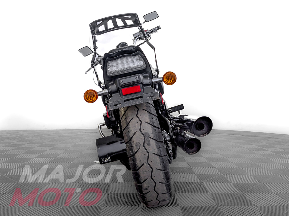 Suzuki Boulevard M50 - фото №7