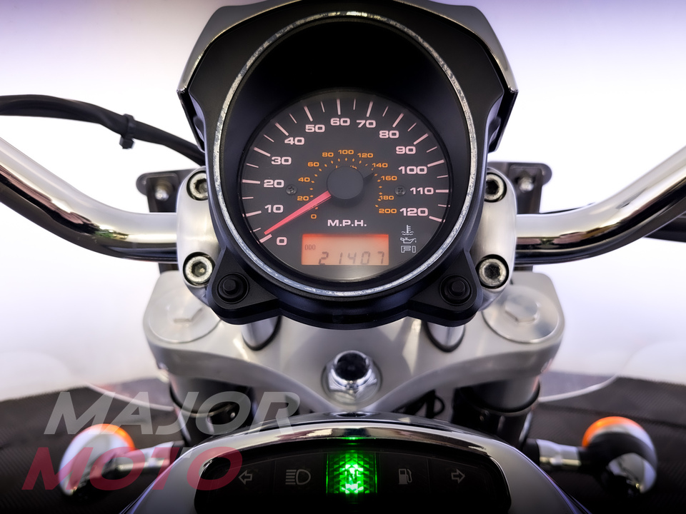 Suzuki Boulevard M50 - фото №10