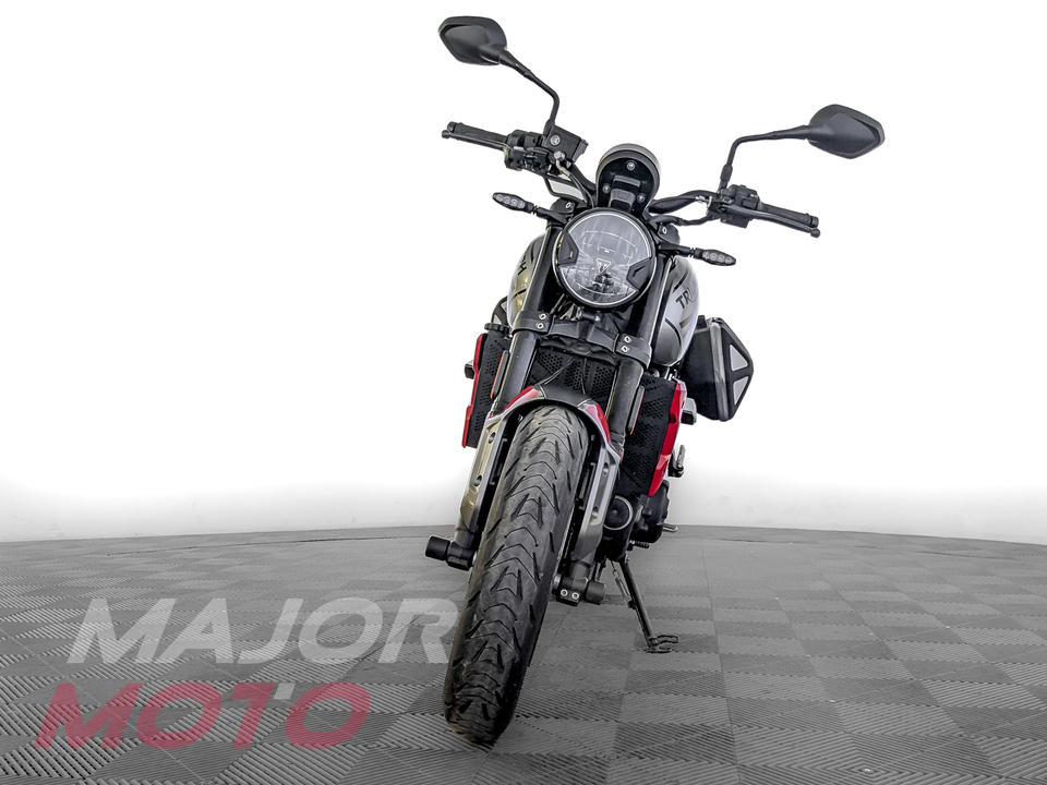 Triumph Trident 660 - фото №4
