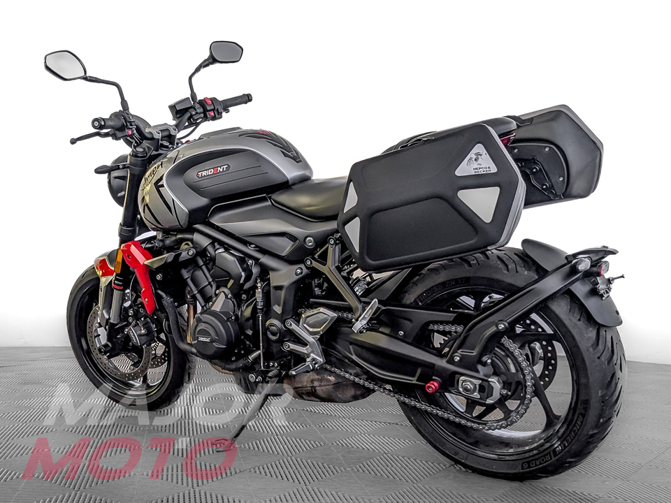 Triumph Trident 660 - фото №8